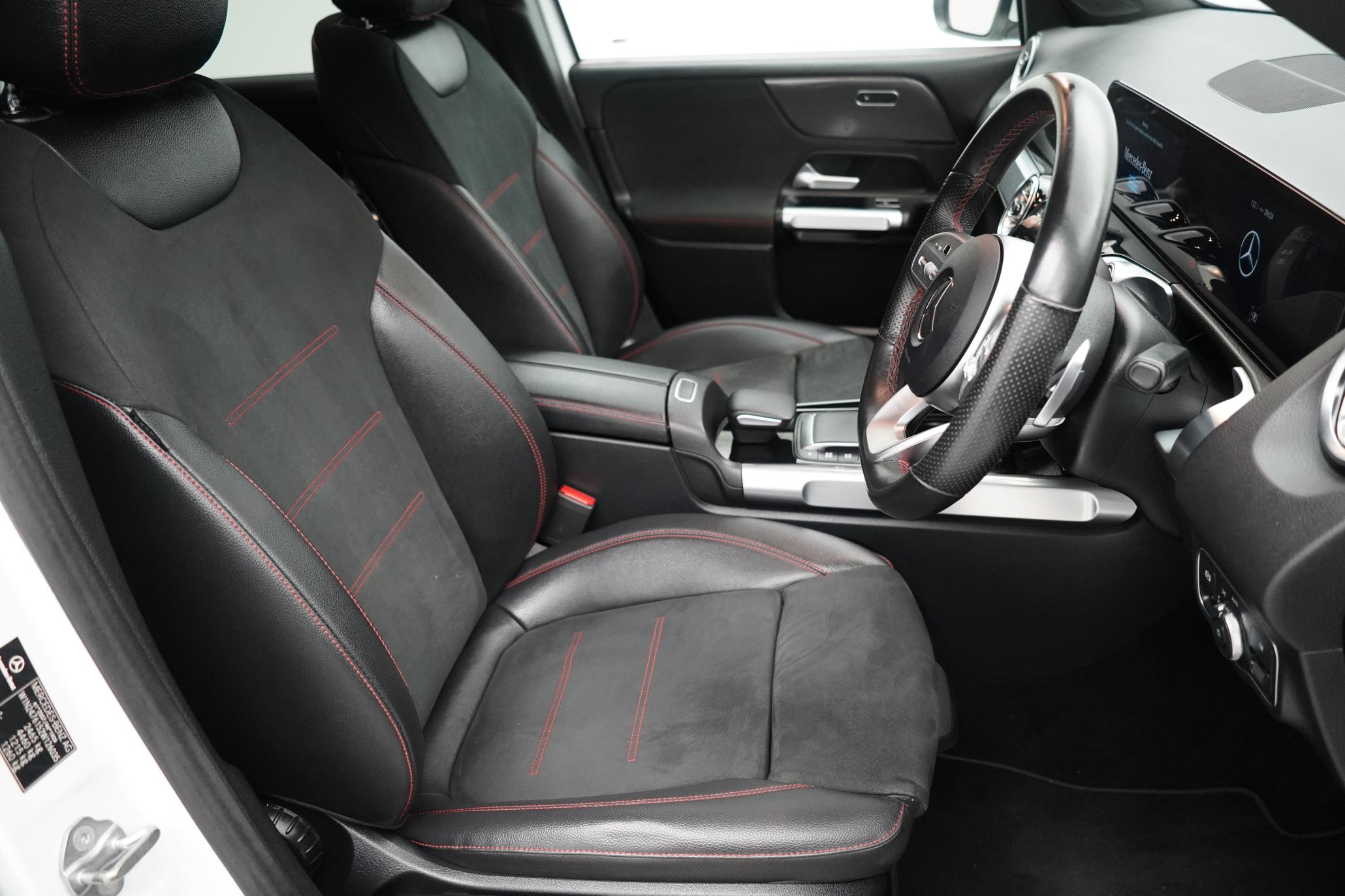 Mercedes-Benz GLB 2.0 GLB220d AMG Line (Premium) SUV 5dr Diesel 8G-DCT 4MATIC Euro 6 (s/s) (190 ps)