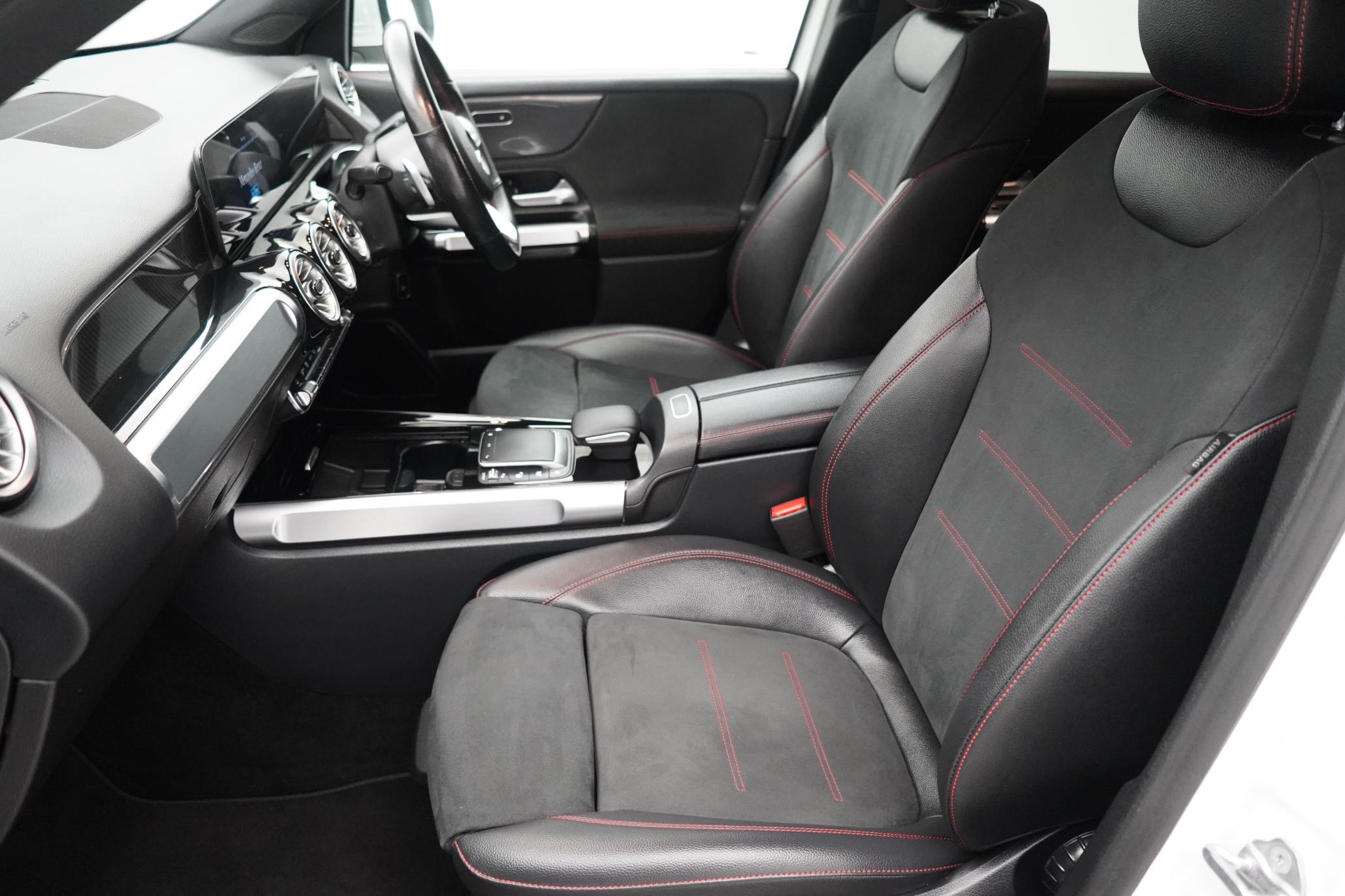 Mercedes-Benz GLB 2.0 GLB220d AMG Line (Premium) SUV 5dr Diesel 8G-DCT 4MATIC Euro 6 (s/s) (190 ps)
