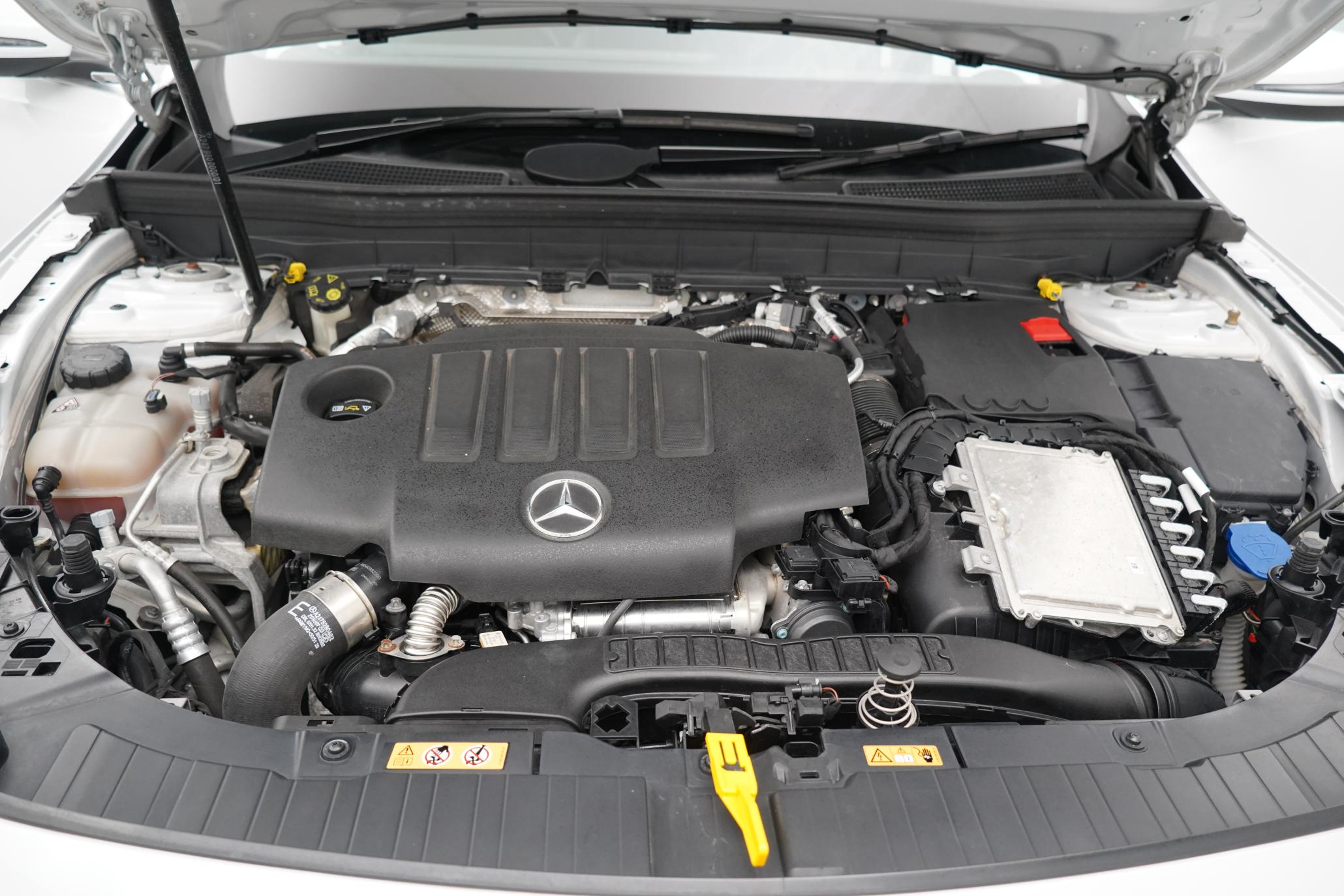 Mercedes-Benz GLB 2.0 GLB220d AMG Line (Premium) SUV 5dr Diesel 8G-DCT 4MATIC Euro 6 (s/s) (190 ps)