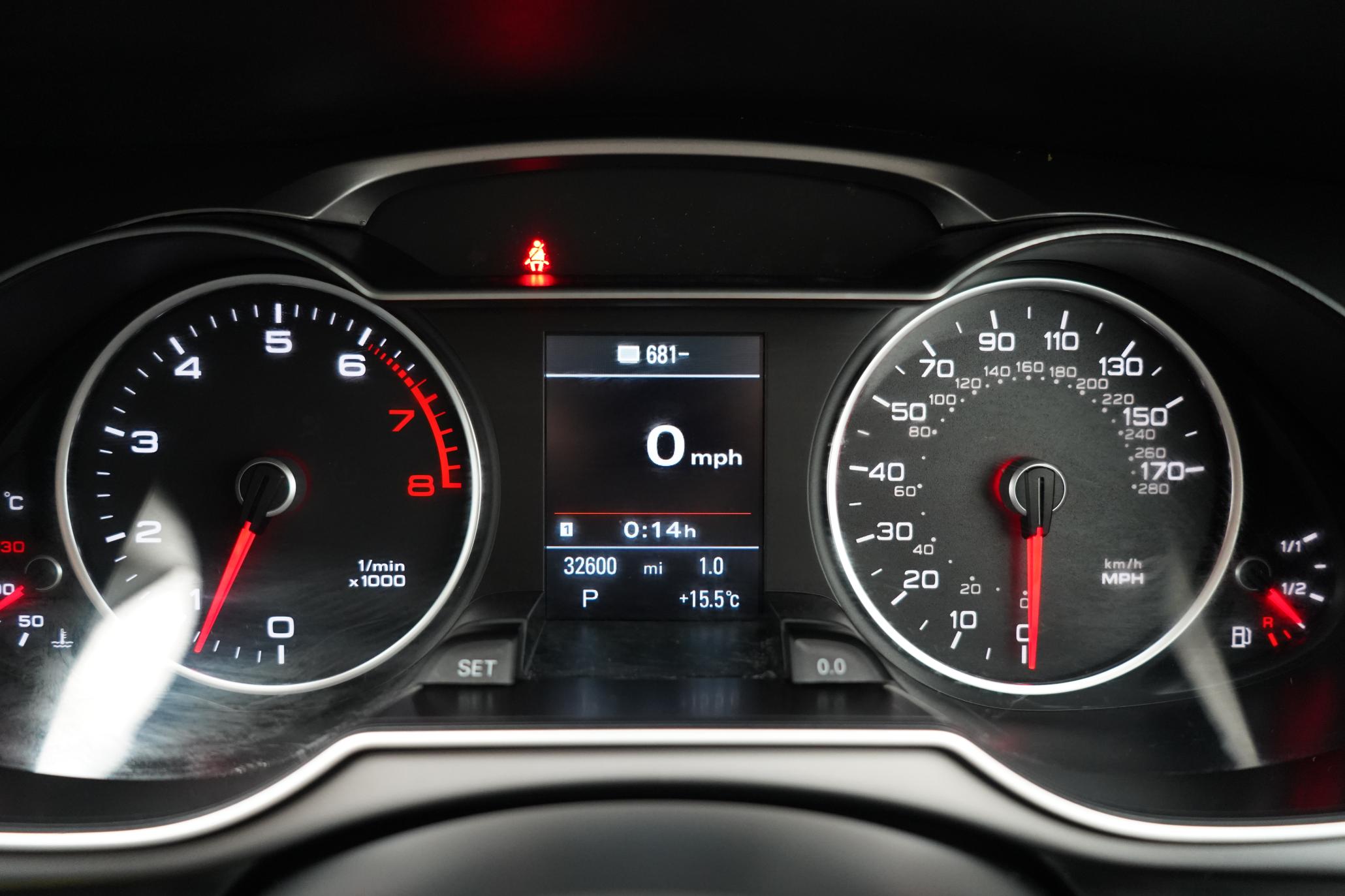 Audi A4 Avant 2.0 TFSI S line Estate 5dr Petrol Multitronic Euro 5 (s/s) (211 ps)