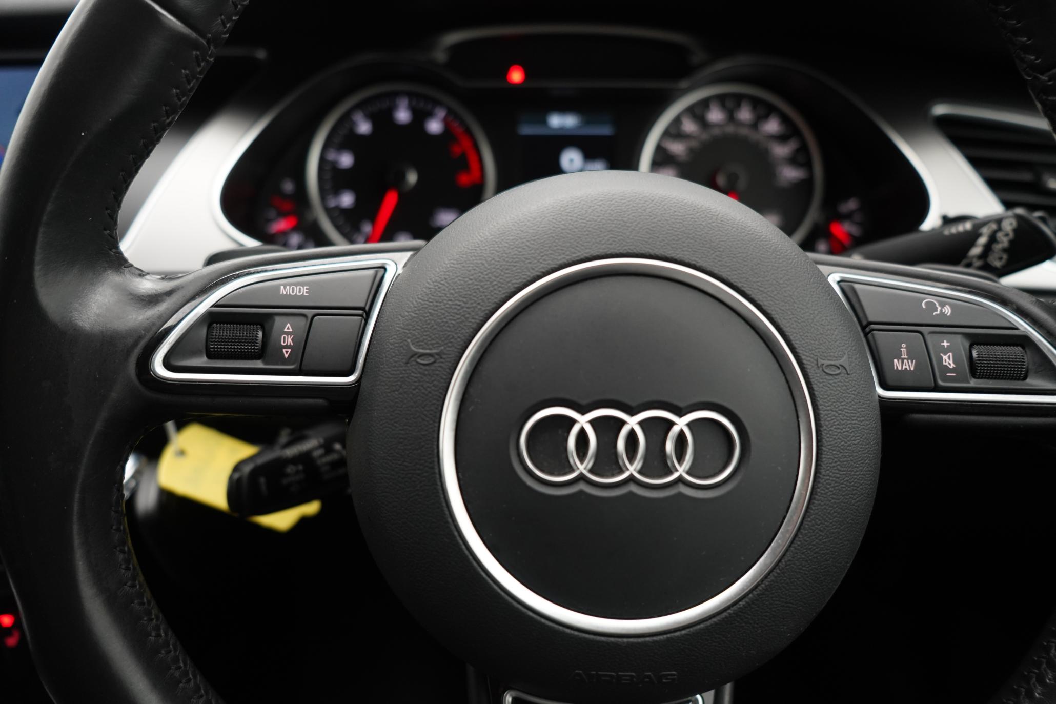 Audi A4 Avant 2.0 TFSI S line Estate 5dr Petrol Multitronic Euro 5 (s/s) (211 ps)