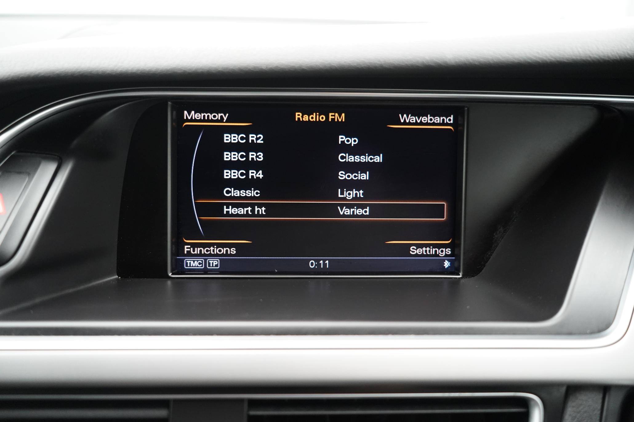 Audi A4 Avant 2.0 TFSI S line Estate 5dr Petrol Multitronic Euro 5 (s/s) (211 ps)