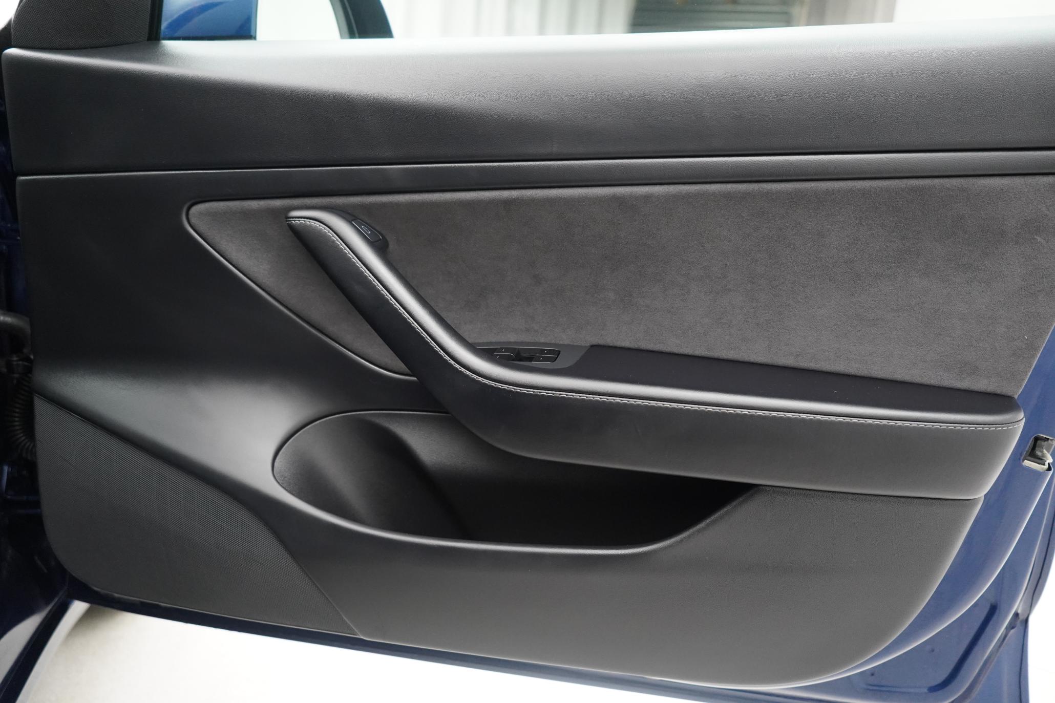 Tesla Model 3 (Dual Motor) Long Range Saloon 4dr Electric Auto 4WDE (346 ps)