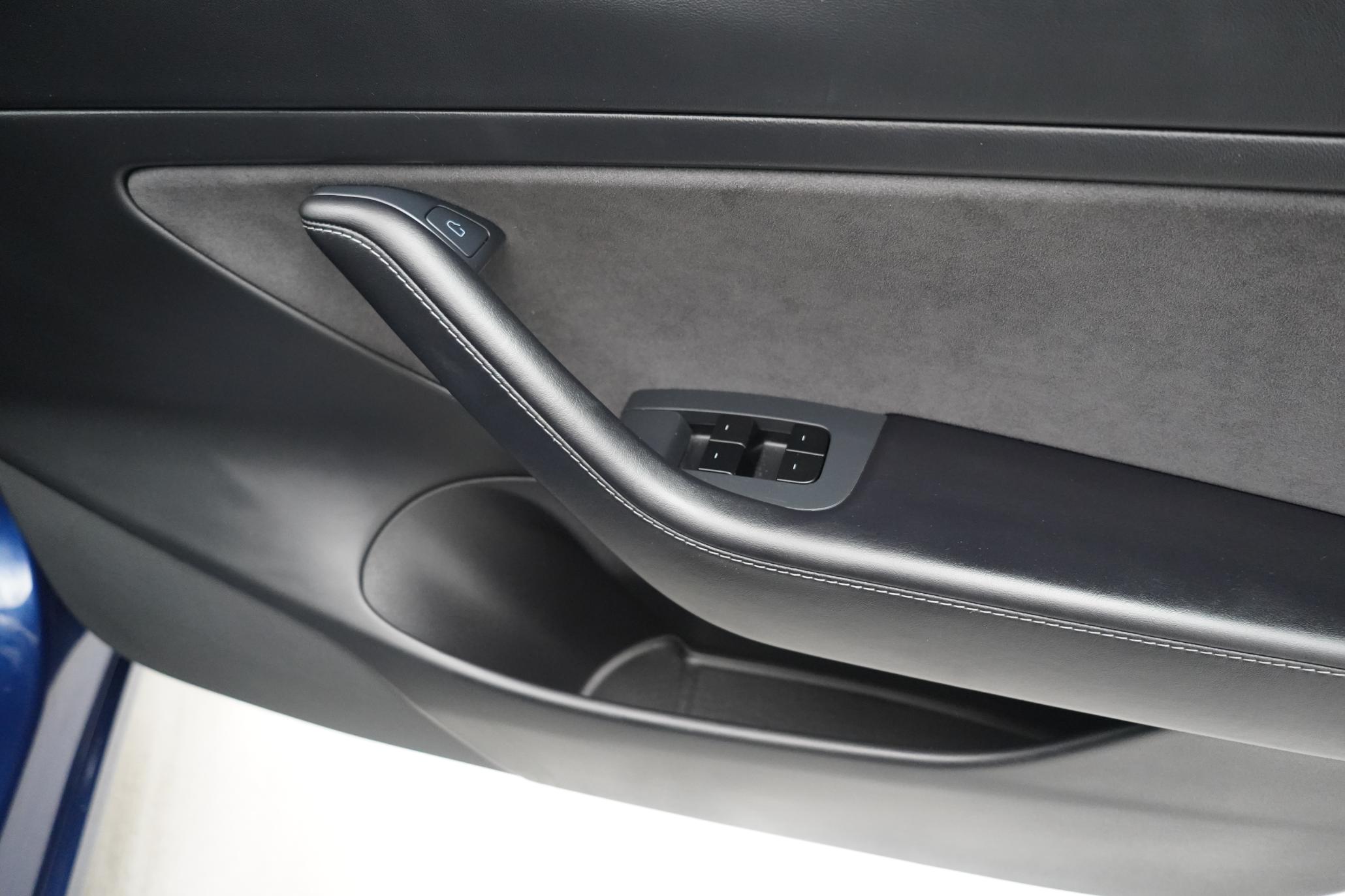 Tesla Model 3 (Dual Motor) Long Range Saloon 4dr Electric Auto 4WDE (346 ps)