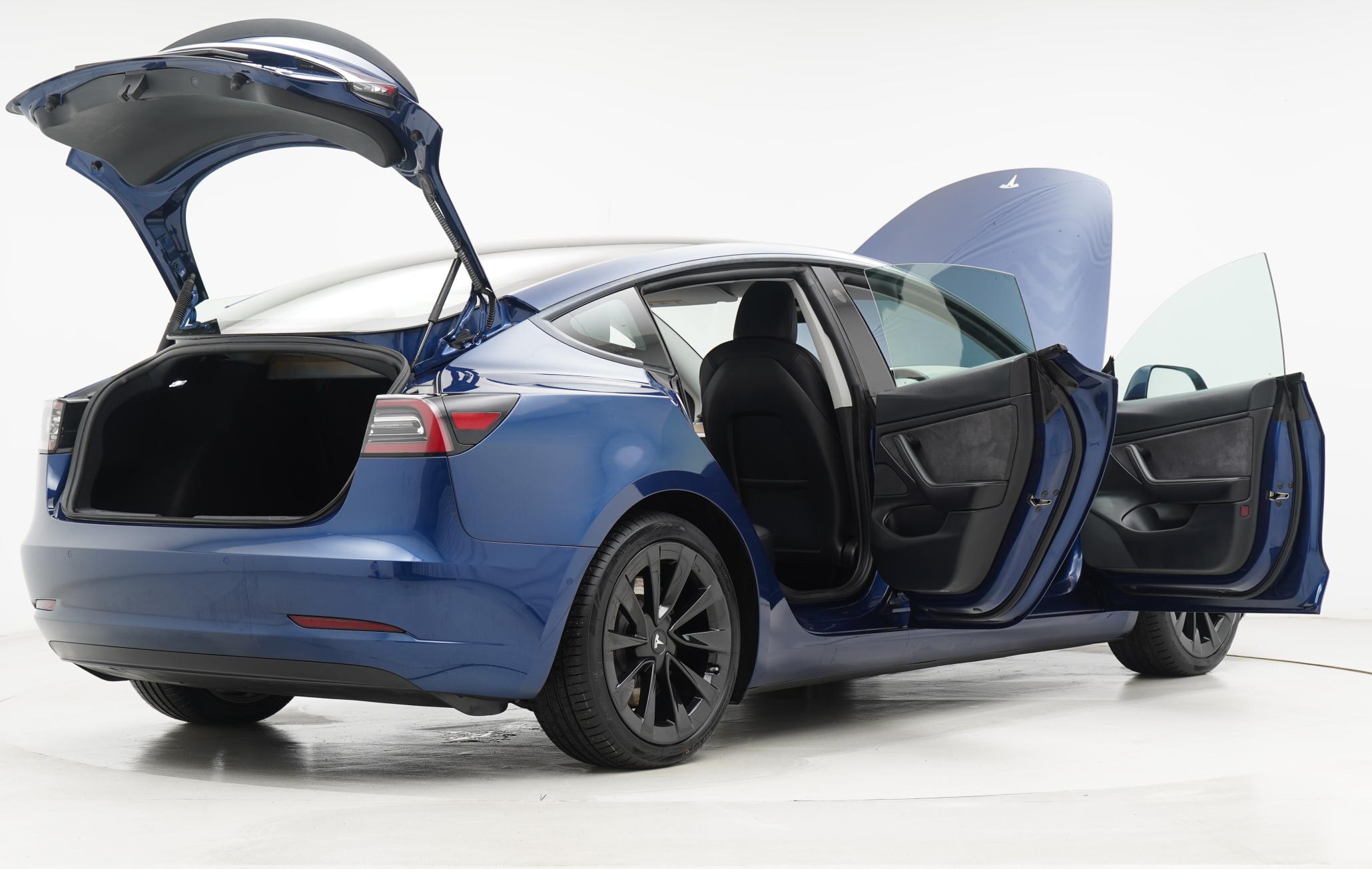 Tesla Model 3 (Dual Motor) Long Range Saloon 4dr Electric Auto 4WDE (346 ps)