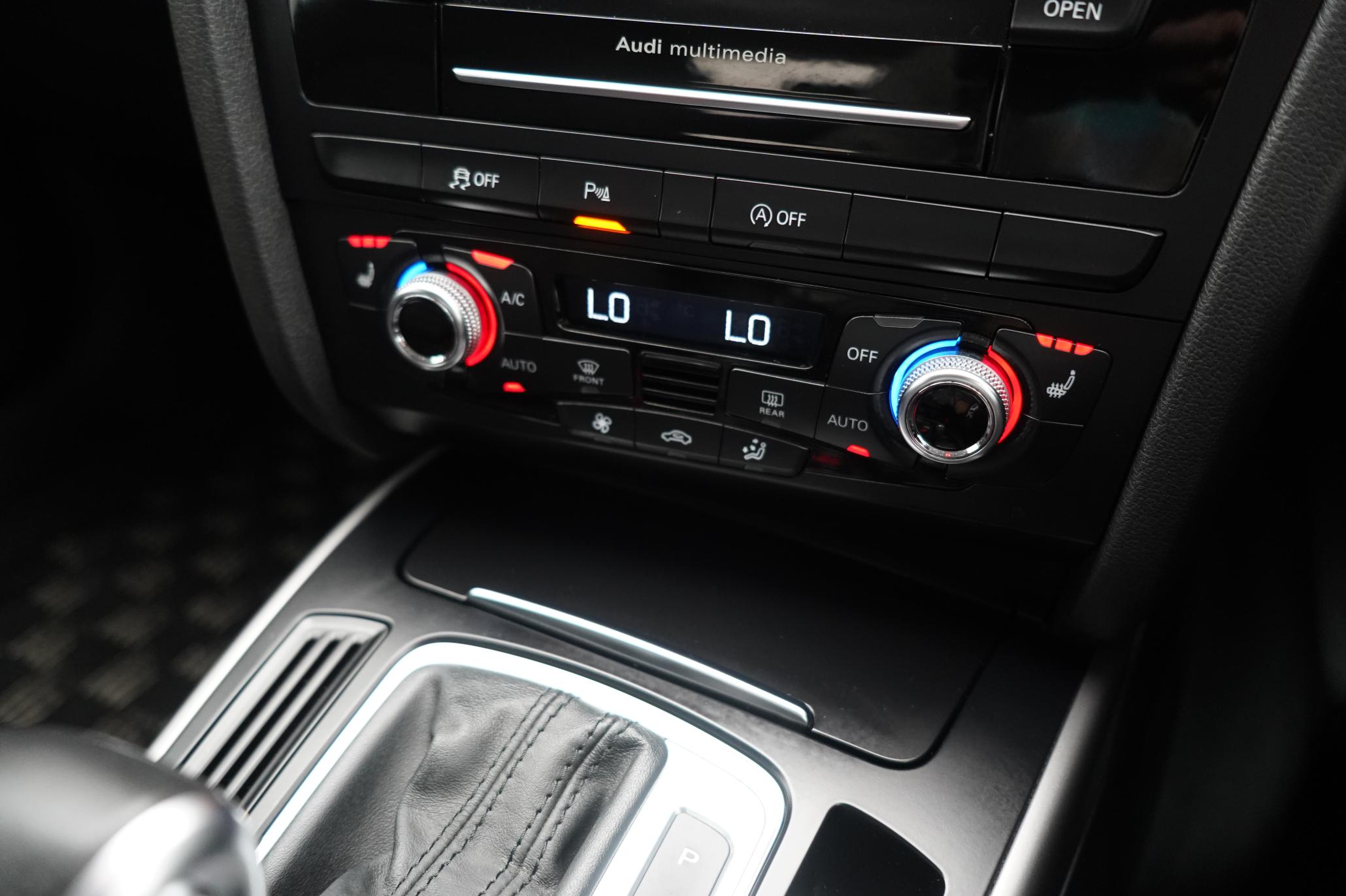 Audi A4 Avant 2.0 TFSI S line Estate 5dr Petrol S Tronic quattro Euro 5 (s/s) (211 ps)