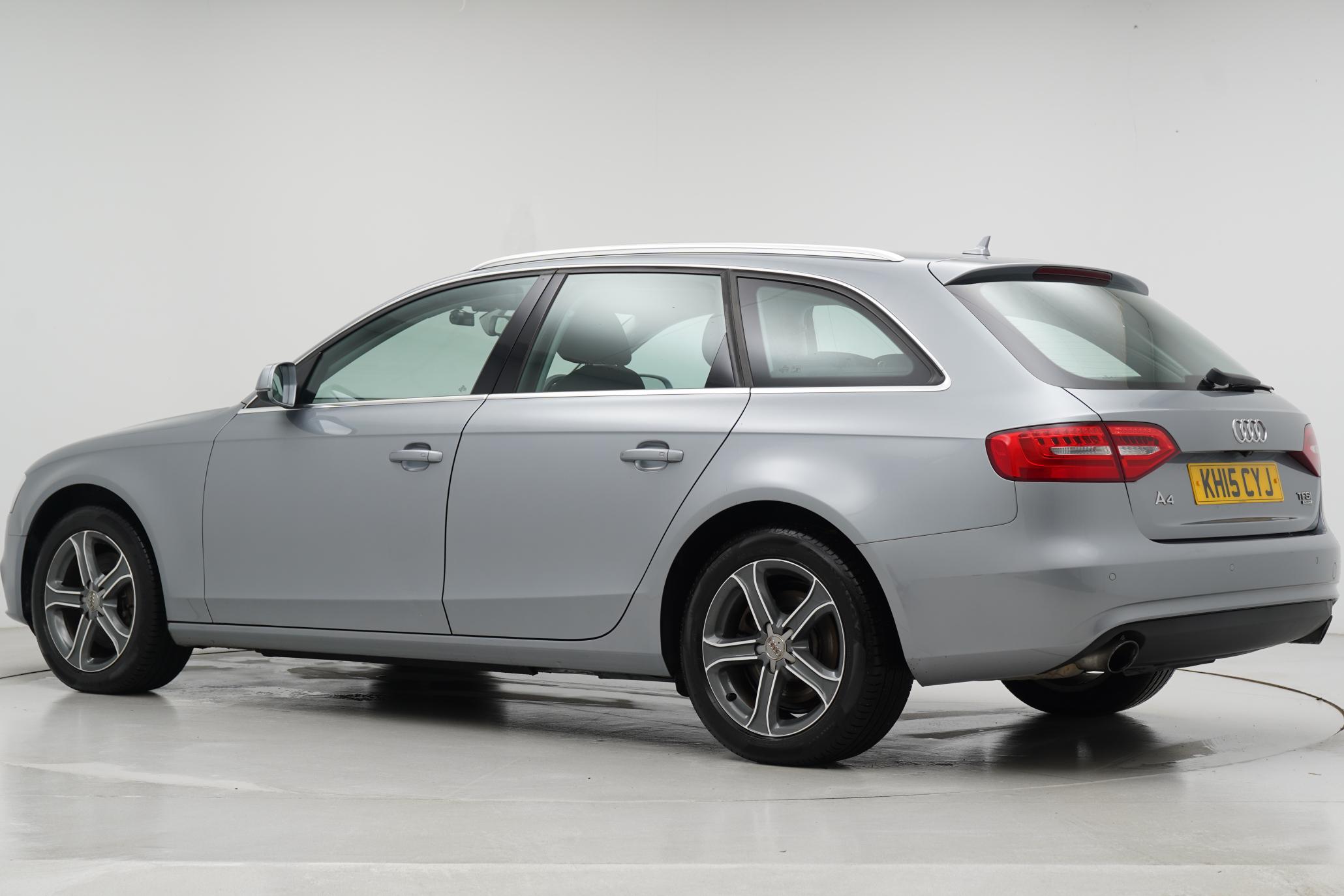 Audi A4 Avant 2.0 TFSI S line Estate 5dr Petrol S Tronic quattro Euro 5 (s/s) (211 ps)