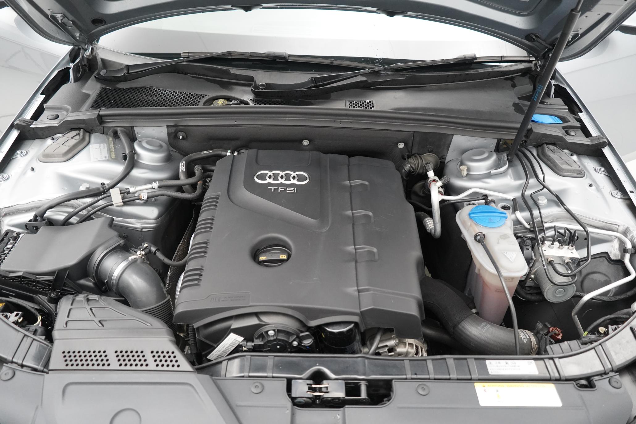 Audi A4 Avant 2.0 TFSI S line Estate 5dr Petrol S Tronic quattro Euro 5 (s/s) (211 ps)