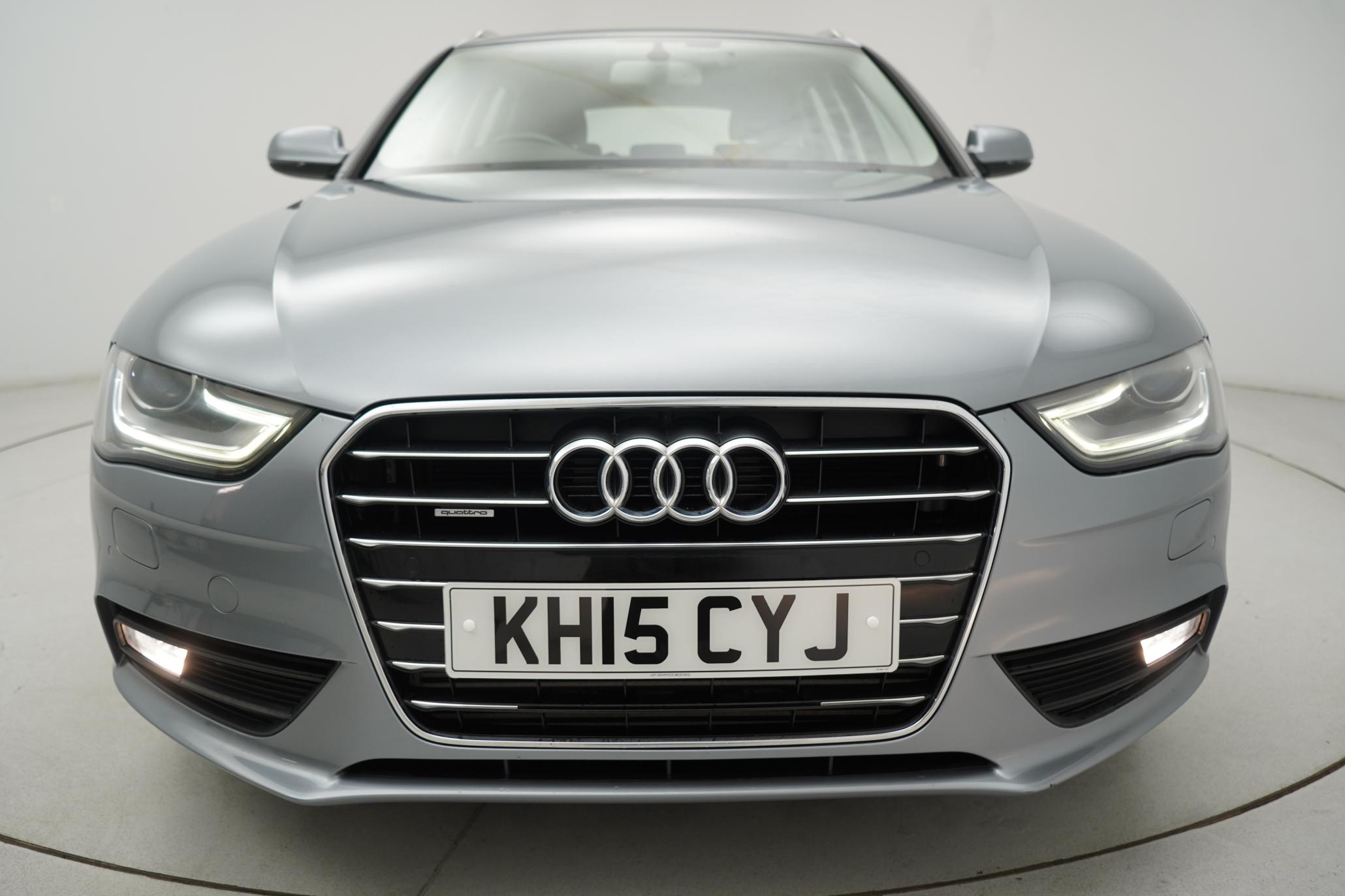 Audi A4 Avant 2.0 TFSI S line Estate 5dr Petrol S Tronic quattro Euro 5 (s/s) (211 ps)