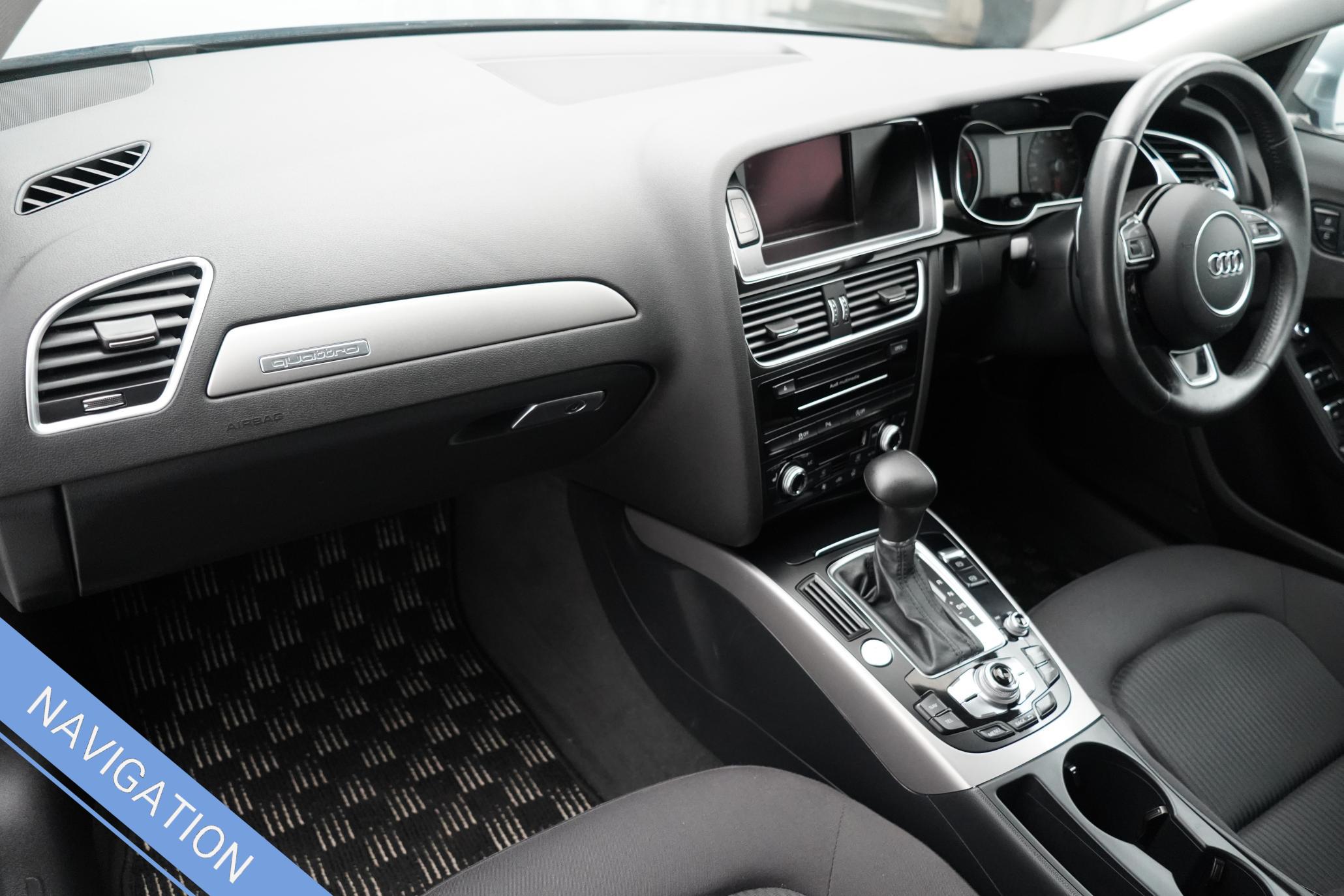 Audi A4 Avant 2.0 TFSI S line Estate 5dr Petrol S Tronic quattro Euro 5 (s/s) (211 ps)