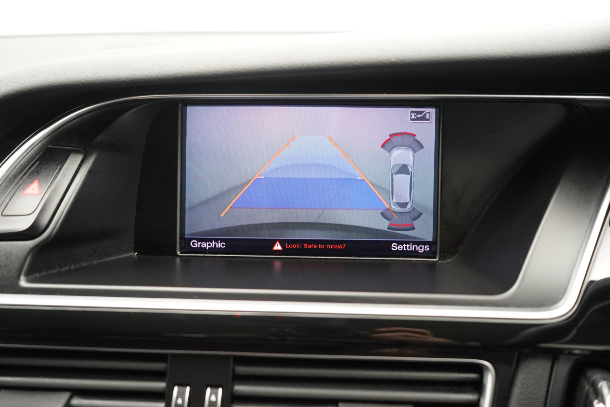 Audi A4 Avant 2.0 TFSI S line Estate 5dr Petrol S Tronic quattro Euro 5 (s/s) (211 ps)