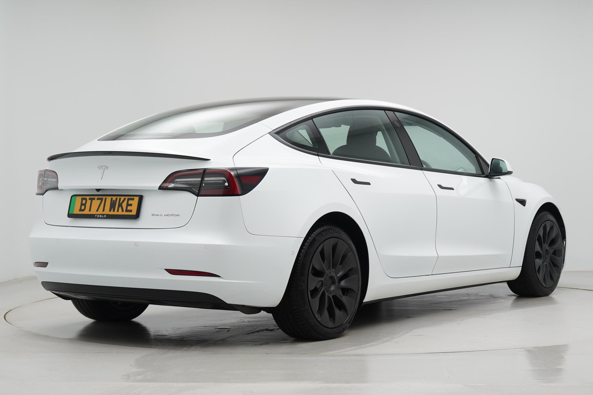 Tesla Model 3 (Dual Motor) Long Range Saloon 4dr Electric Auto 4WDE (346 ps)