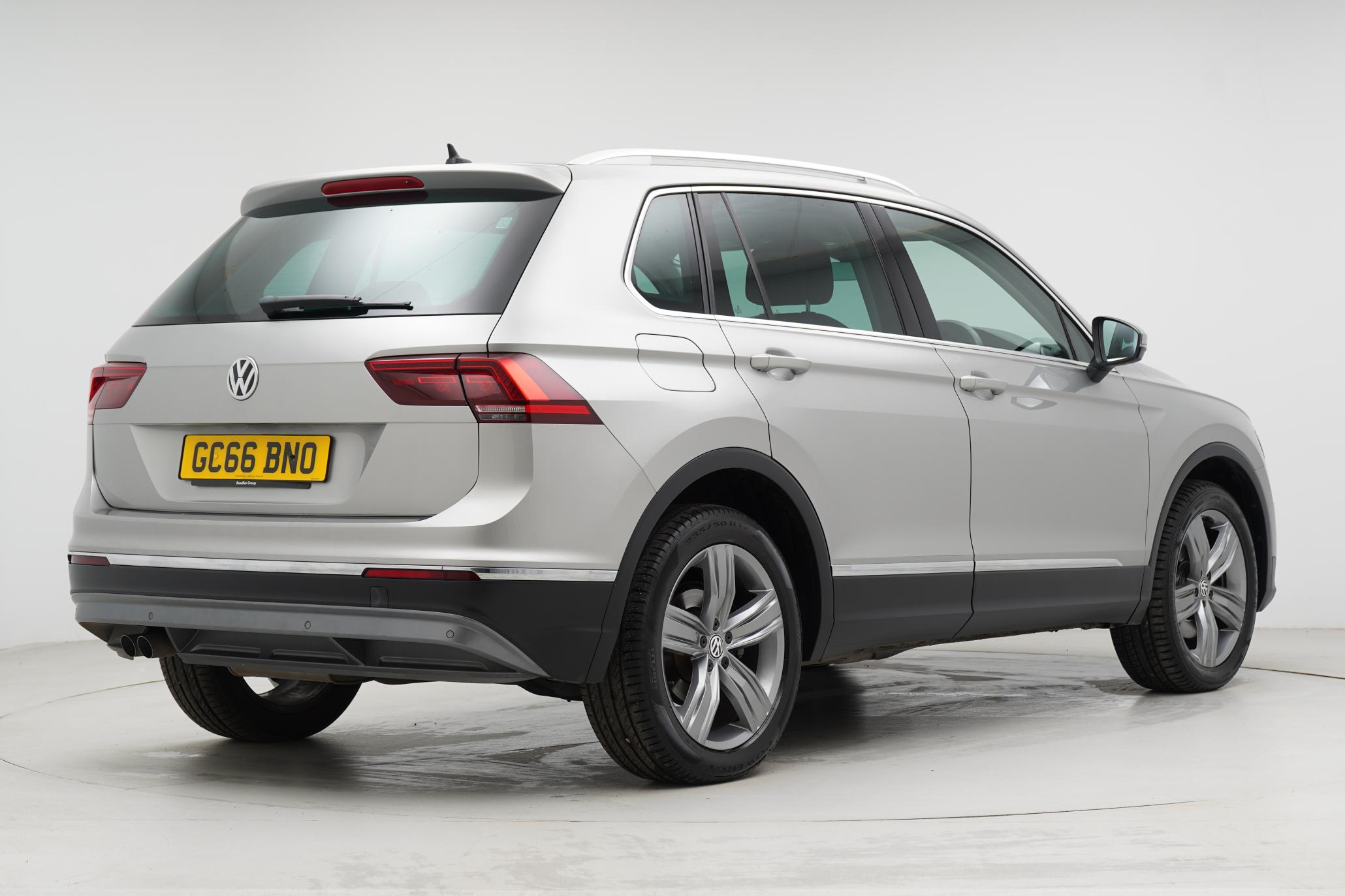 Volkswagen Tiguan 2.0 TDI BlueMotion Tech SEL SUV 5dr Diesel DSG 4Motion Euro 6 (s/s) (190 ps)