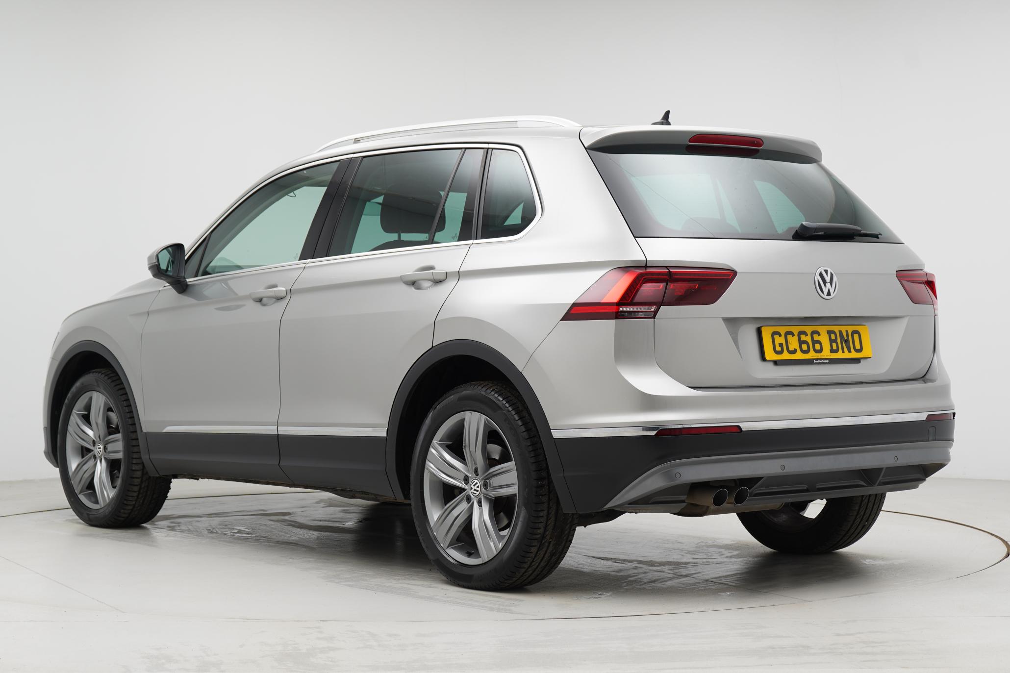 Volkswagen Tiguan 2.0 TDI BlueMotion Tech SEL SUV 5dr Diesel DSG 4Motion Euro 6 (s/s) (190 ps)