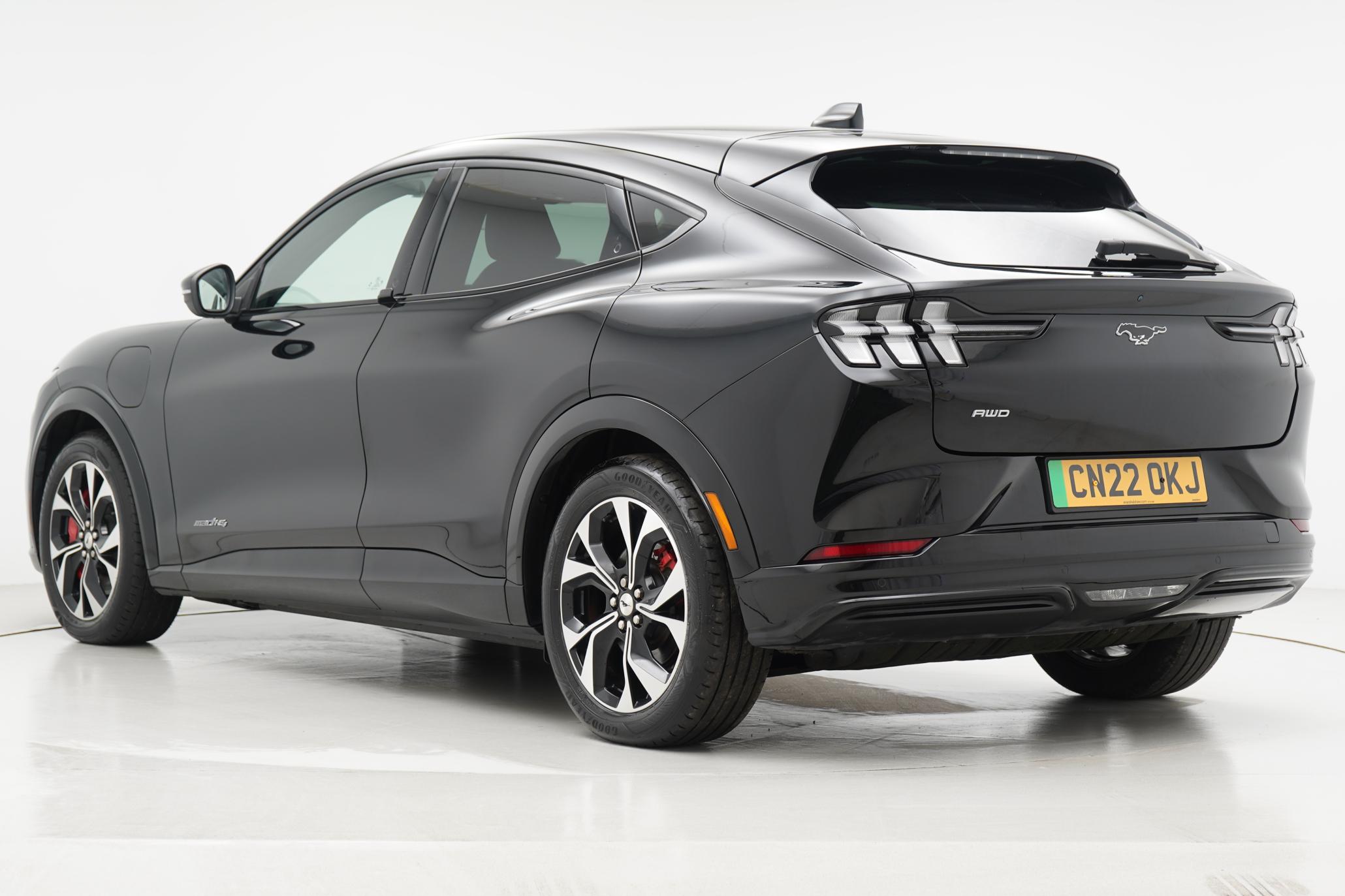 Ford Mustang Mach-E Standard Range 70kWh SUV 5dr Electric Automatic AWD (269 ps)