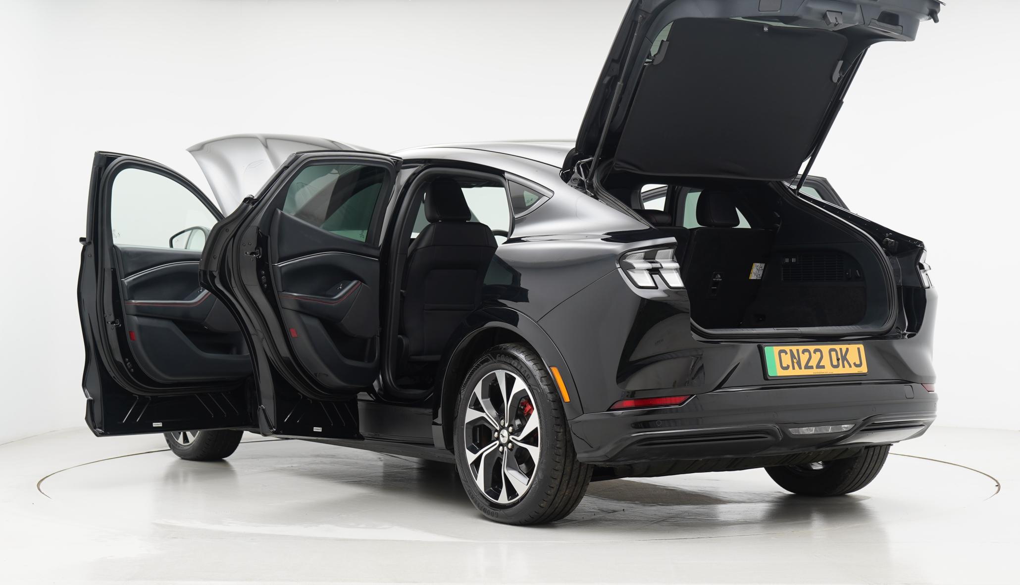 Ford Mustang Mach-E Standard Range 70kWh SUV 5dr Electric Automatic AWD (269 ps)