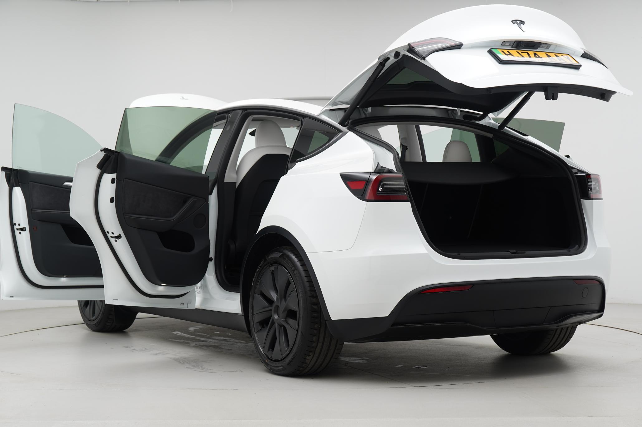 Tesla Model Y Long Range SUV 5dr Electric Auto RWD (346 ps)