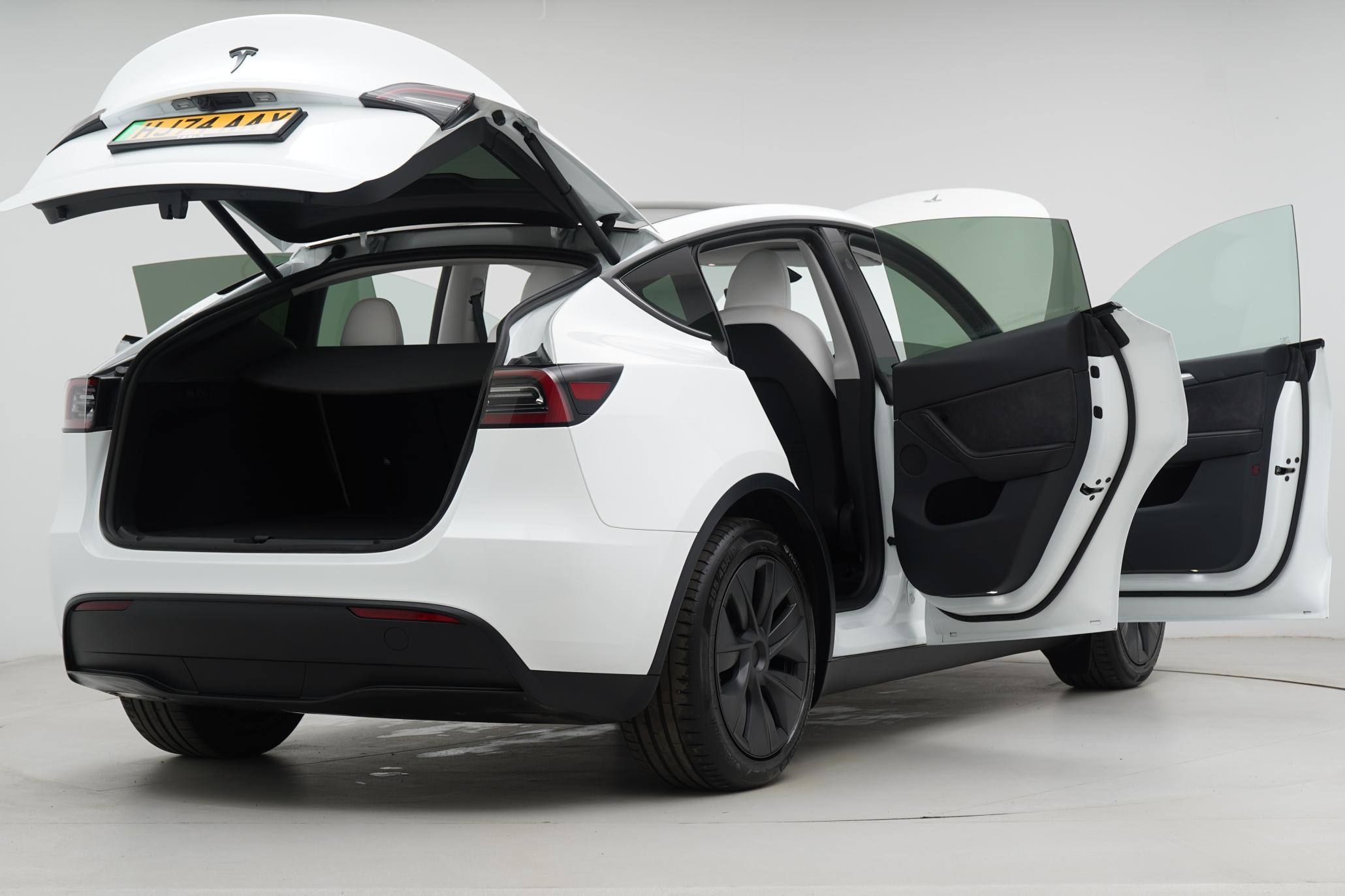 Tesla Model Y Long Range SUV 5dr Electric Auto RWD (346 ps)