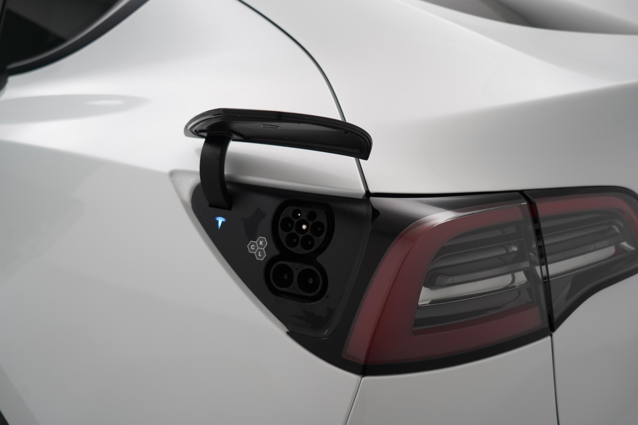 Tesla Model Y Long Range SUV 5dr Electric Auto RWD (346 ps)