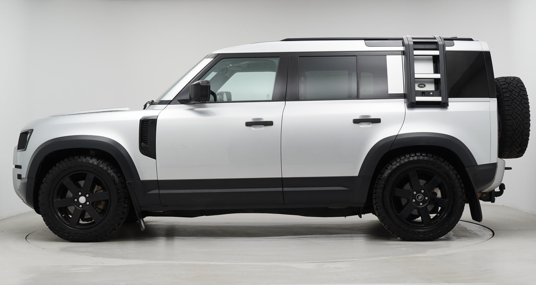Land Rover Defender 110 2.0 SD4 S SUV 5dr Diesel Auto 4WD Euro 6 (s/s) (240 ps)