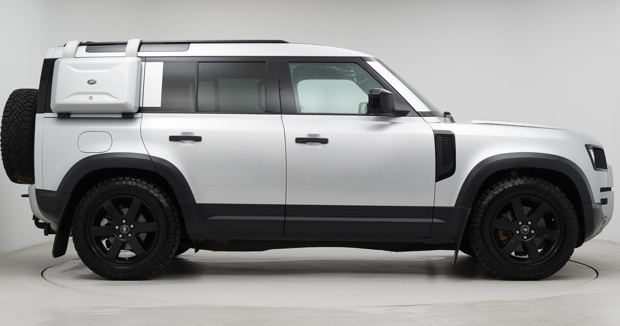 Land Rover Defender 110 2.0 SD4 S SUV 5dr Diesel Auto 4WD Euro 6 (s/s) (240 ps)