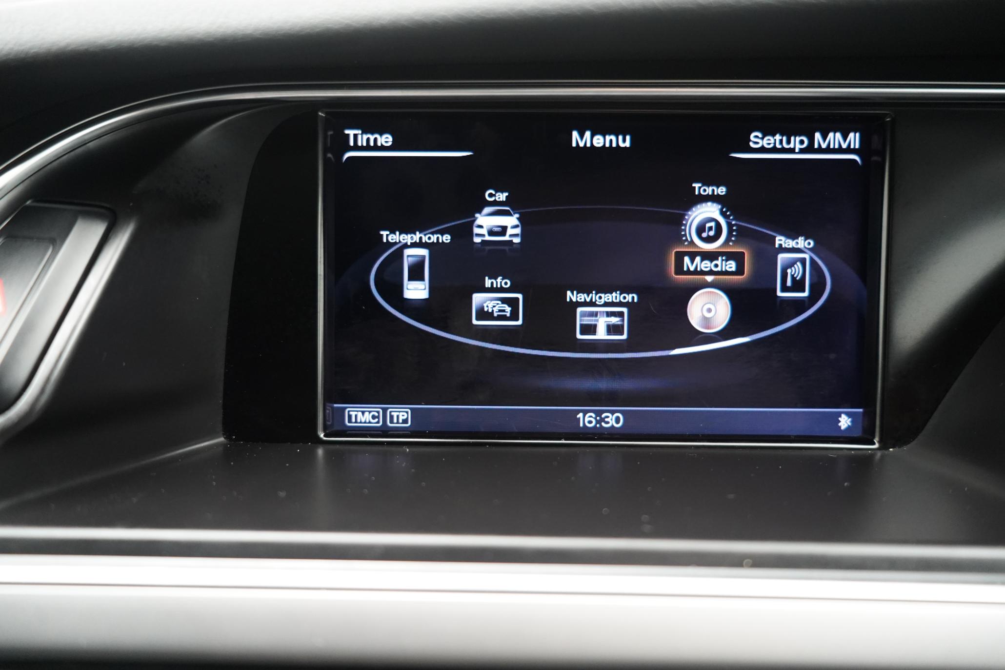 Audi A4 Avant 2.0 TFSI S line Estate 5dr Petrol Multitronic Euro 5 (s/s) (211 ps)