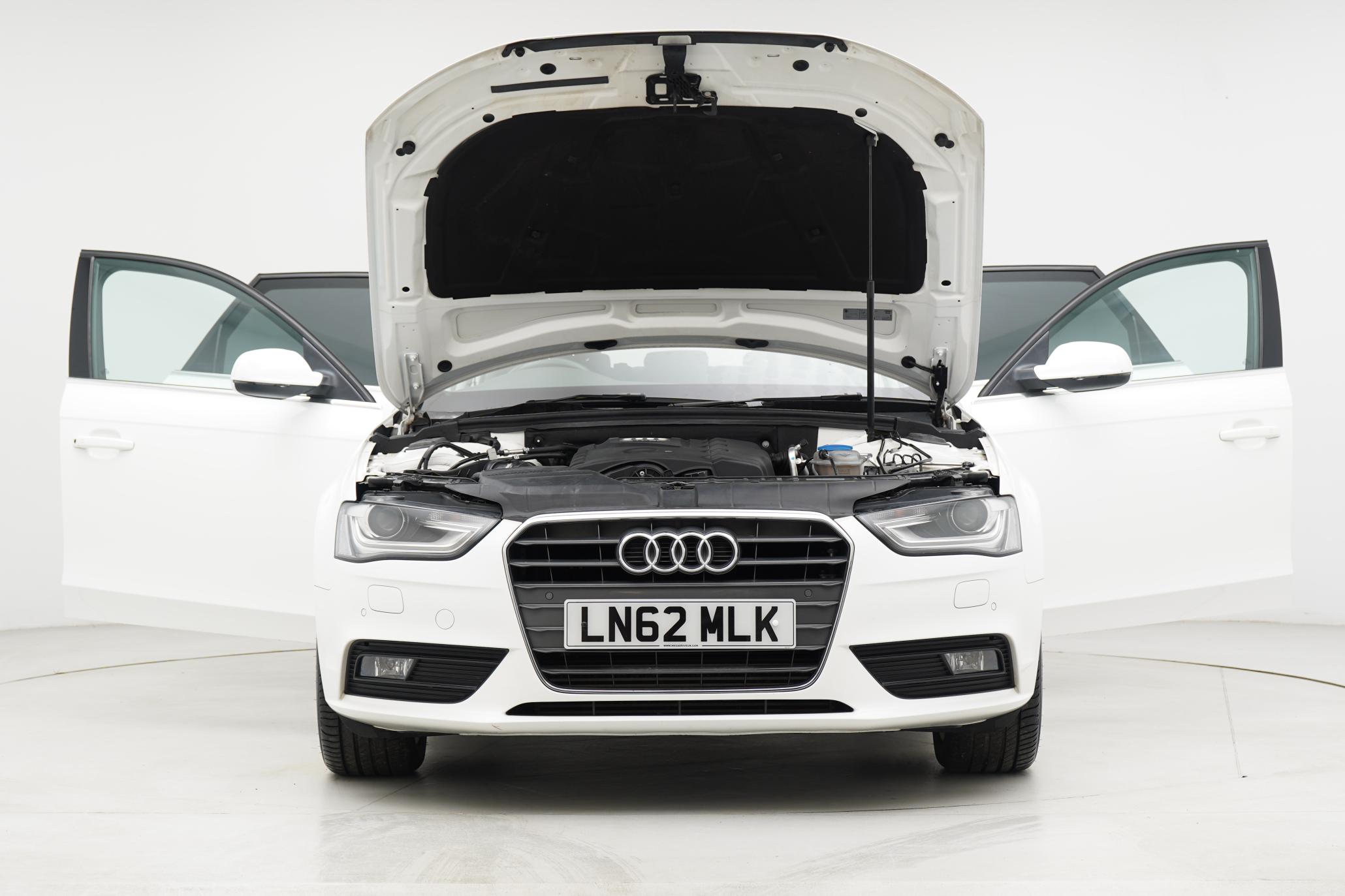 Audi A4 Avant 2.0 TFSI S line Estate 5dr Petrol Multitronic Euro 5 (s/s) (211 ps)
