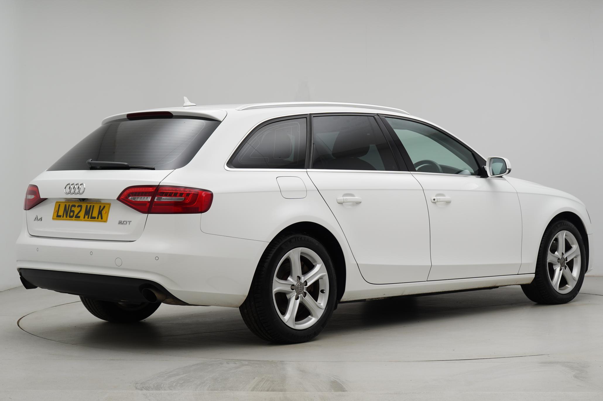 Audi A4 Avant 2.0 TFSI S line Estate 5dr Petrol Multitronic Euro 5 (s/s) (211 ps)