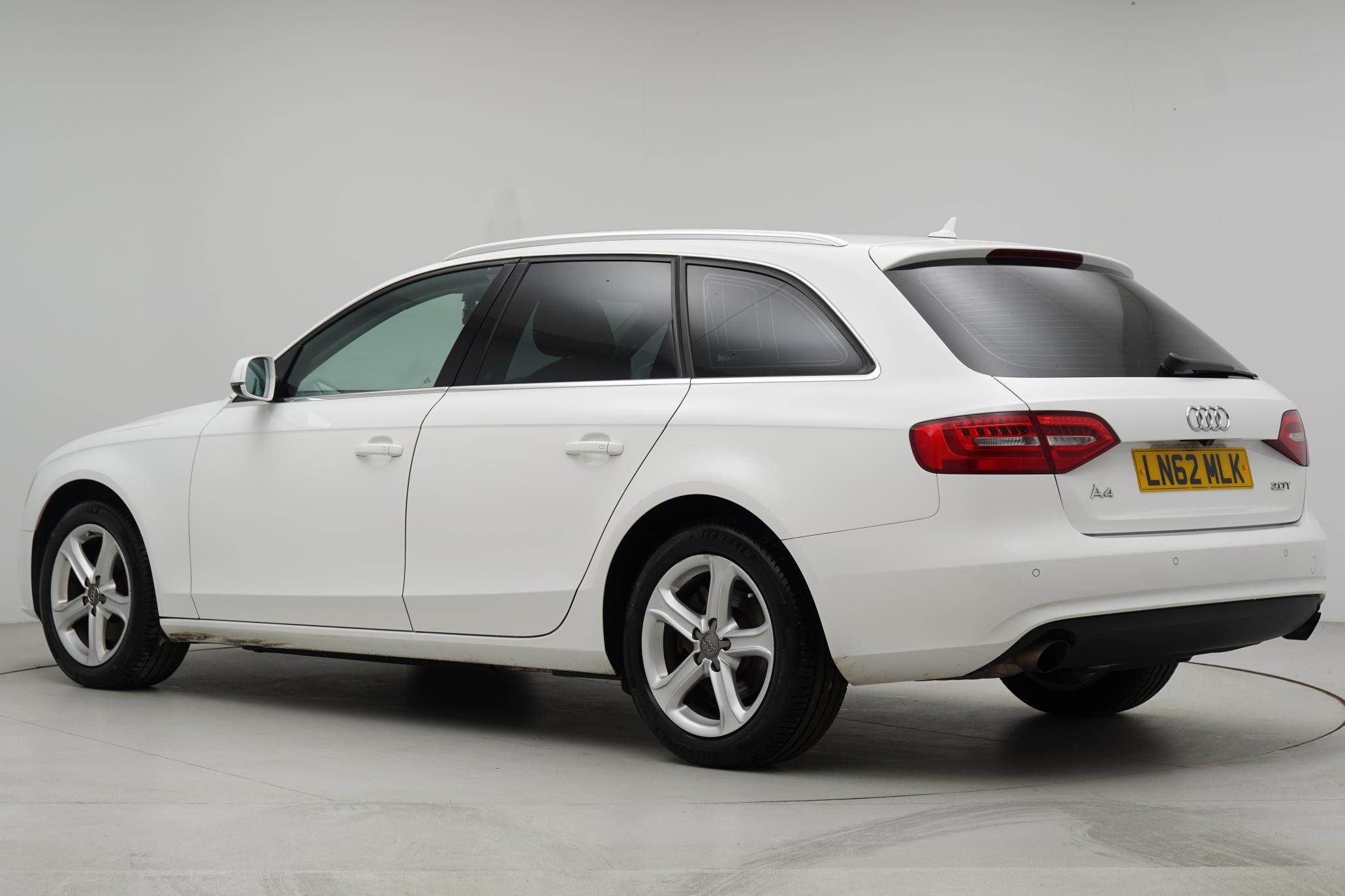 Audi A4 Avant 2.0 TFSI S line Estate 5dr Petrol Multitronic Euro 5 (s/s) (211 ps)
