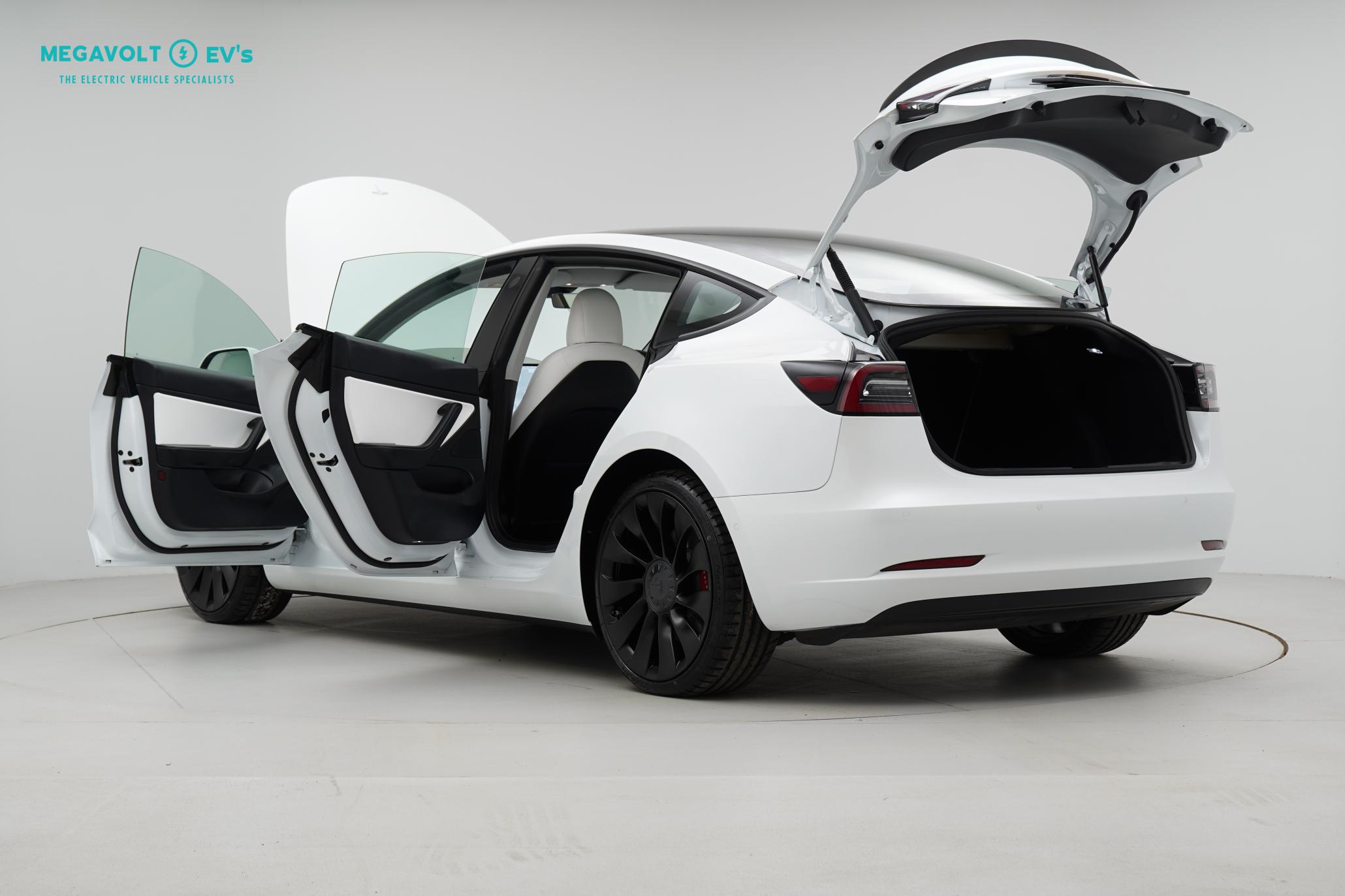 Tesla Model 3 (Dual Motor) Performance Saloon 4dr Electric Auto 4WDE (Performance Upgrade) (449 bhp)