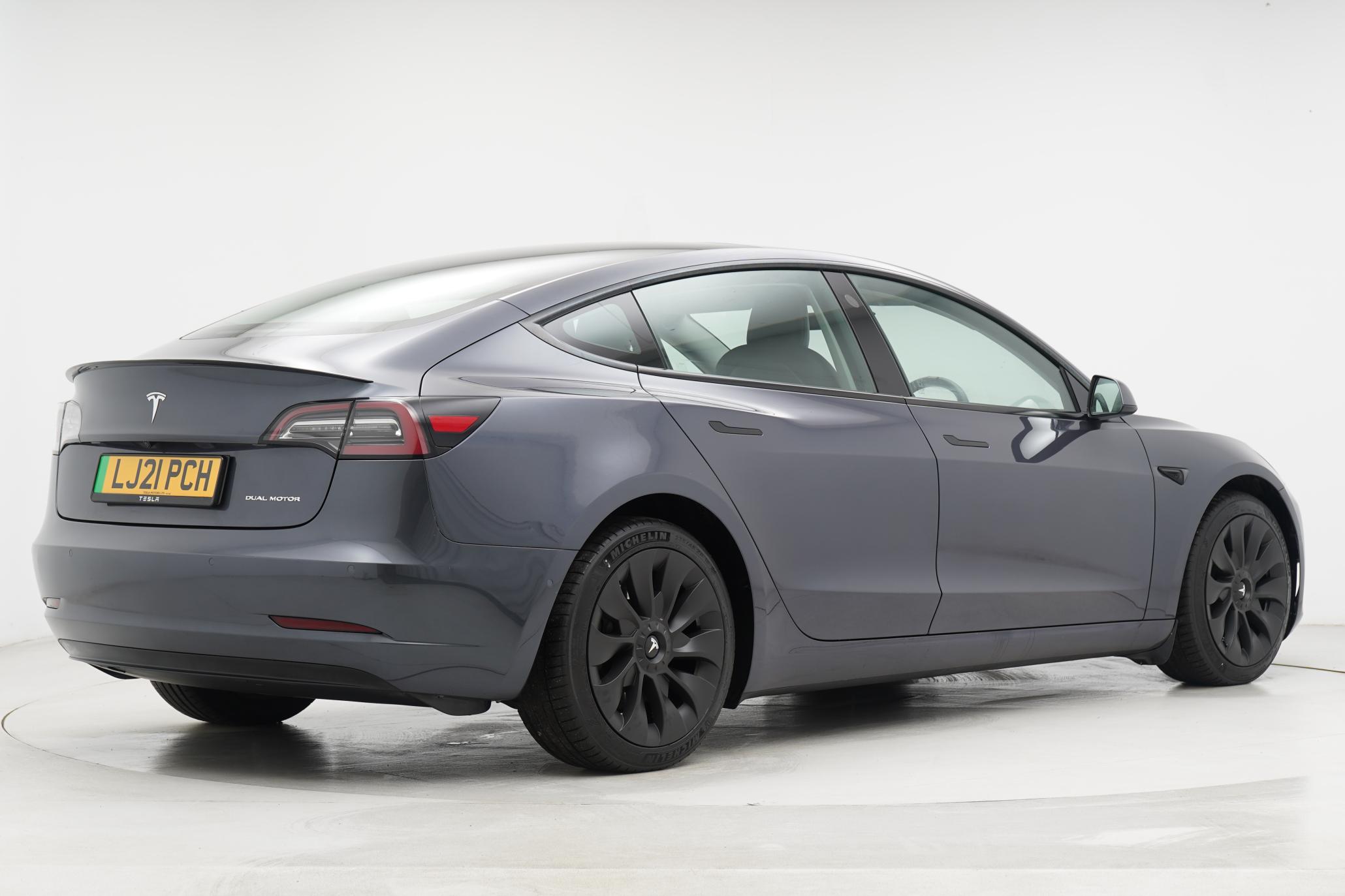 Tesla Model 3 (Dual Motor) Long Range Saloon 4dr Electric Auto 4WDE (346 ps)