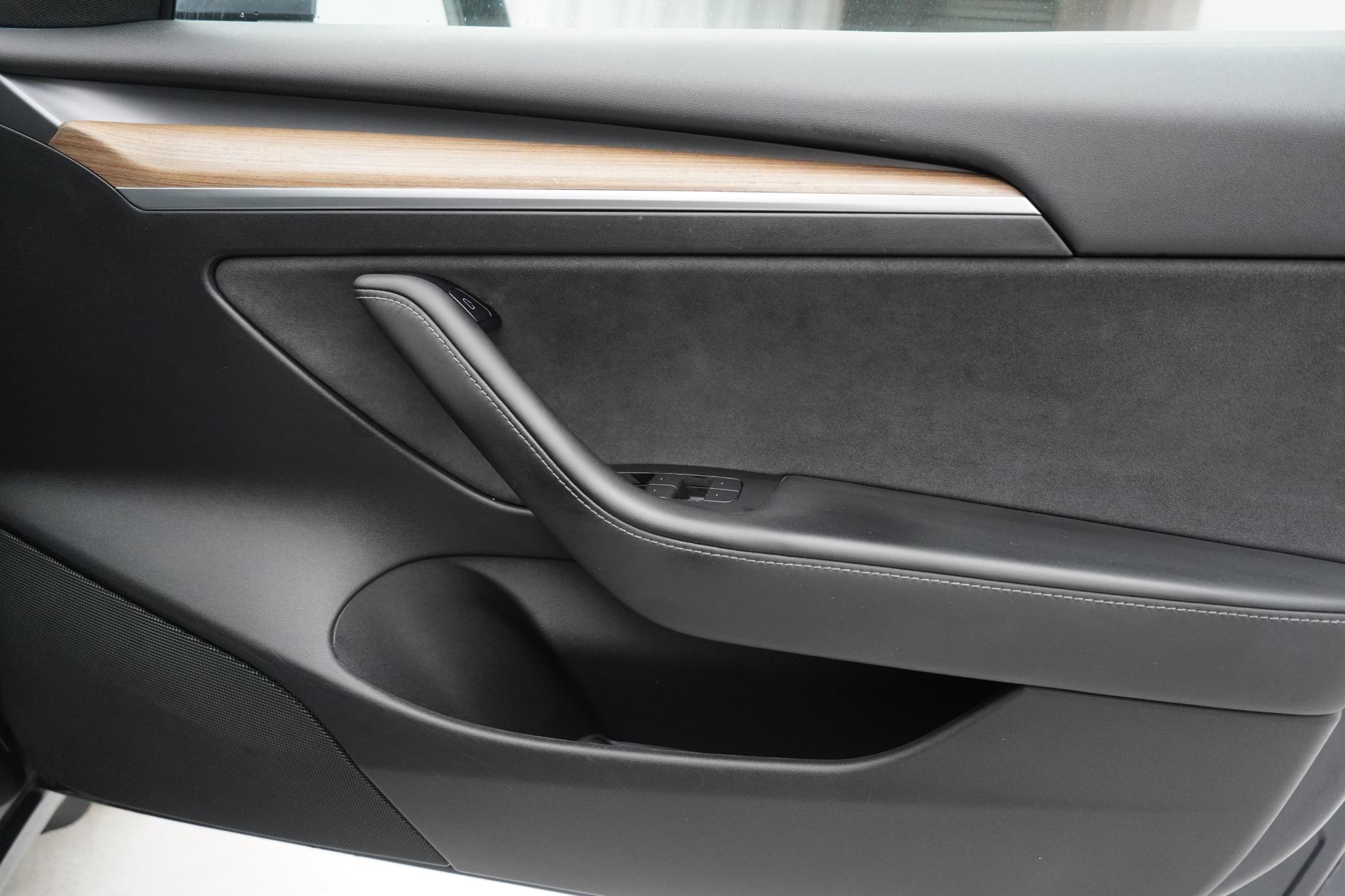 Tesla Model 3 (Dual Motor) Long Range Saloon 4dr Electric Auto 4WDE (346 ps)