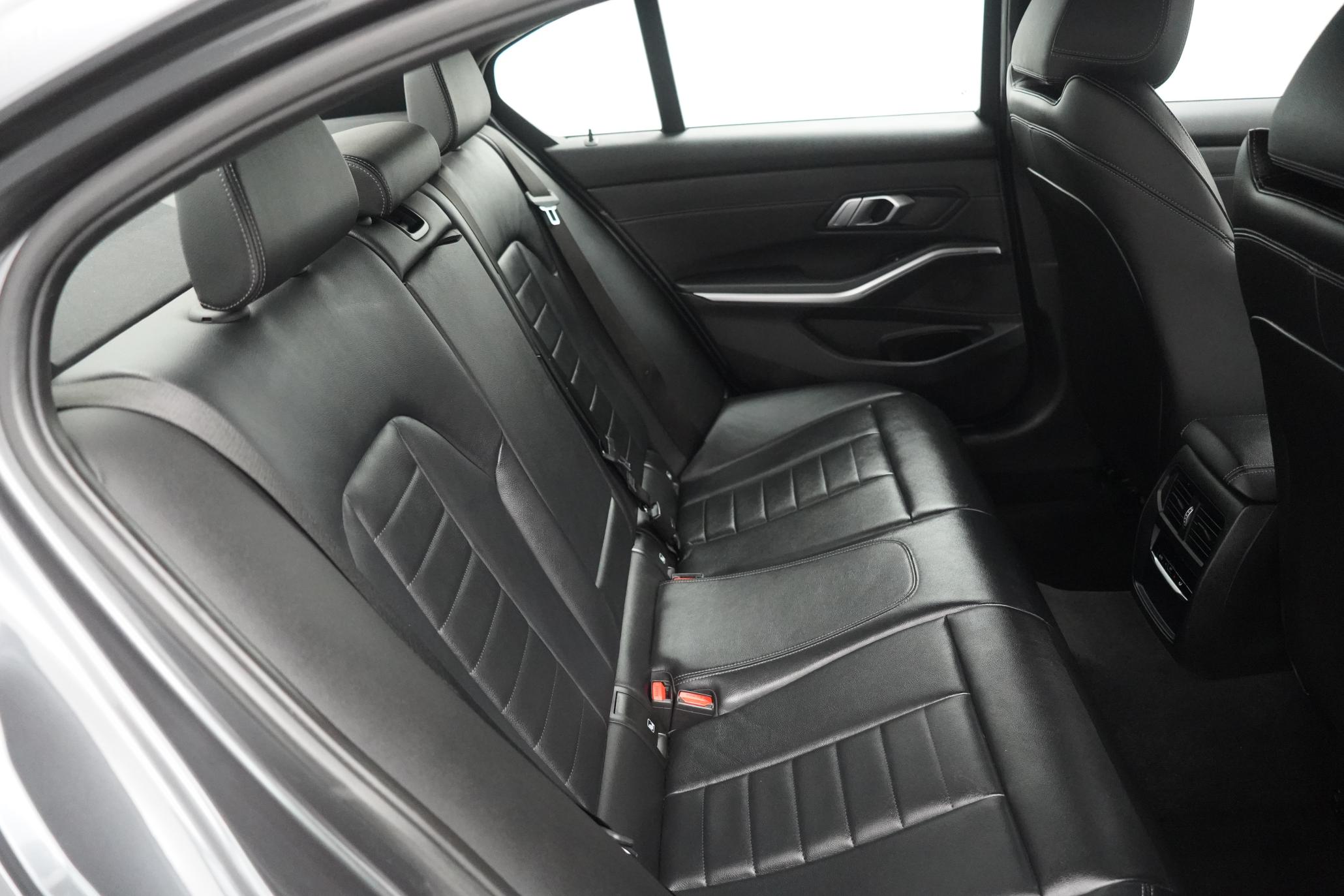 BMW 3 Series 2.0 330i M Sport Saloon 4dr Petrol Auto Euro 6 (s/s) (258 ps)