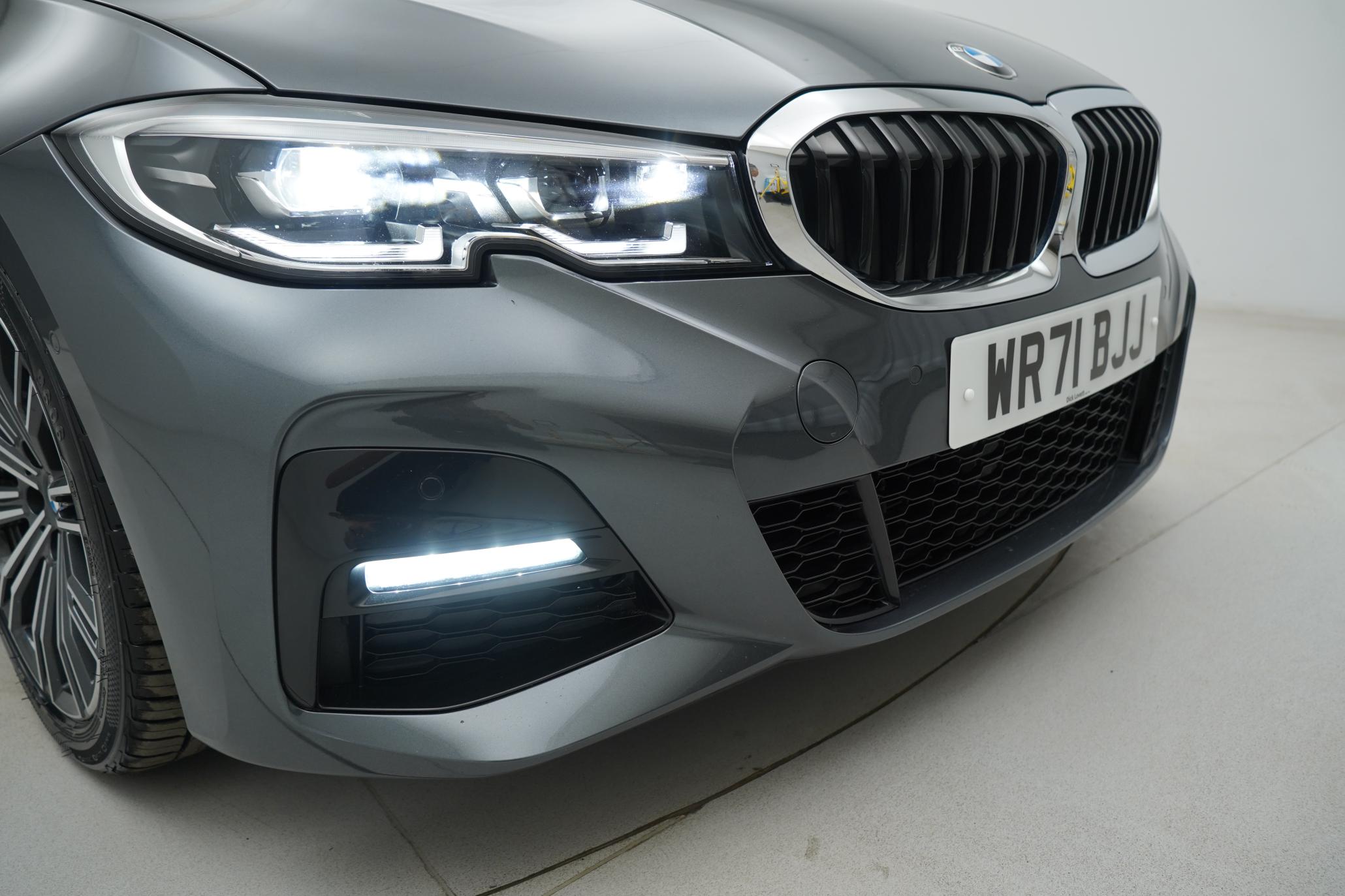 BMW 3 Series 2.0 330i M Sport Saloon 4dr Petrol Auto Euro 6 (s/s) (258 ps)