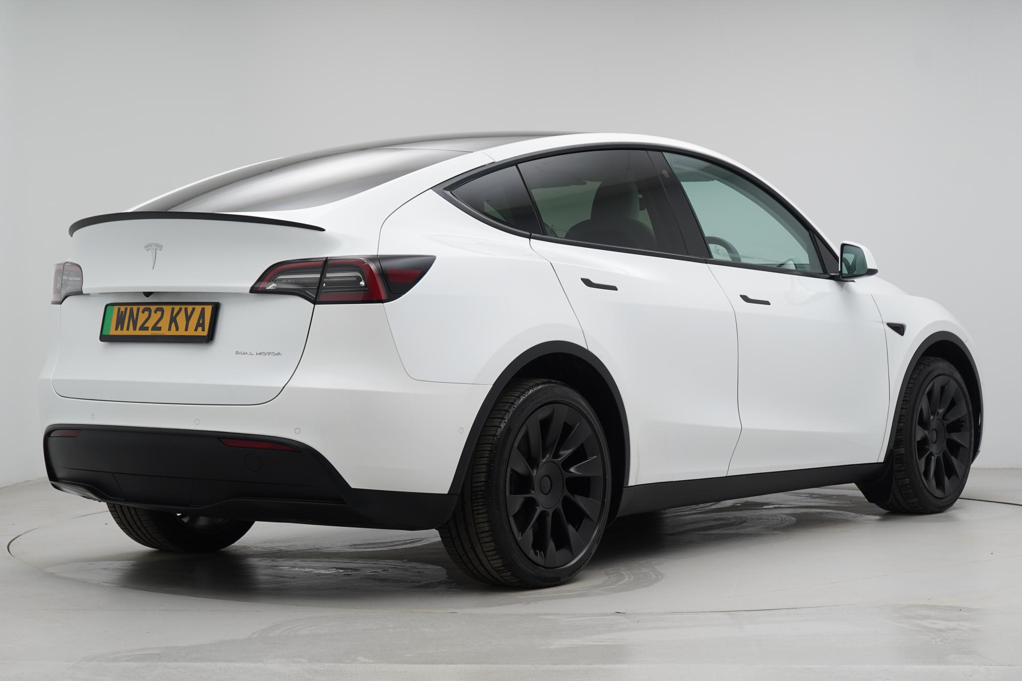 Tesla Model Y (Dual Motor) Long Range SUV 5dr Electric Auto 4WDE (384 bhp)