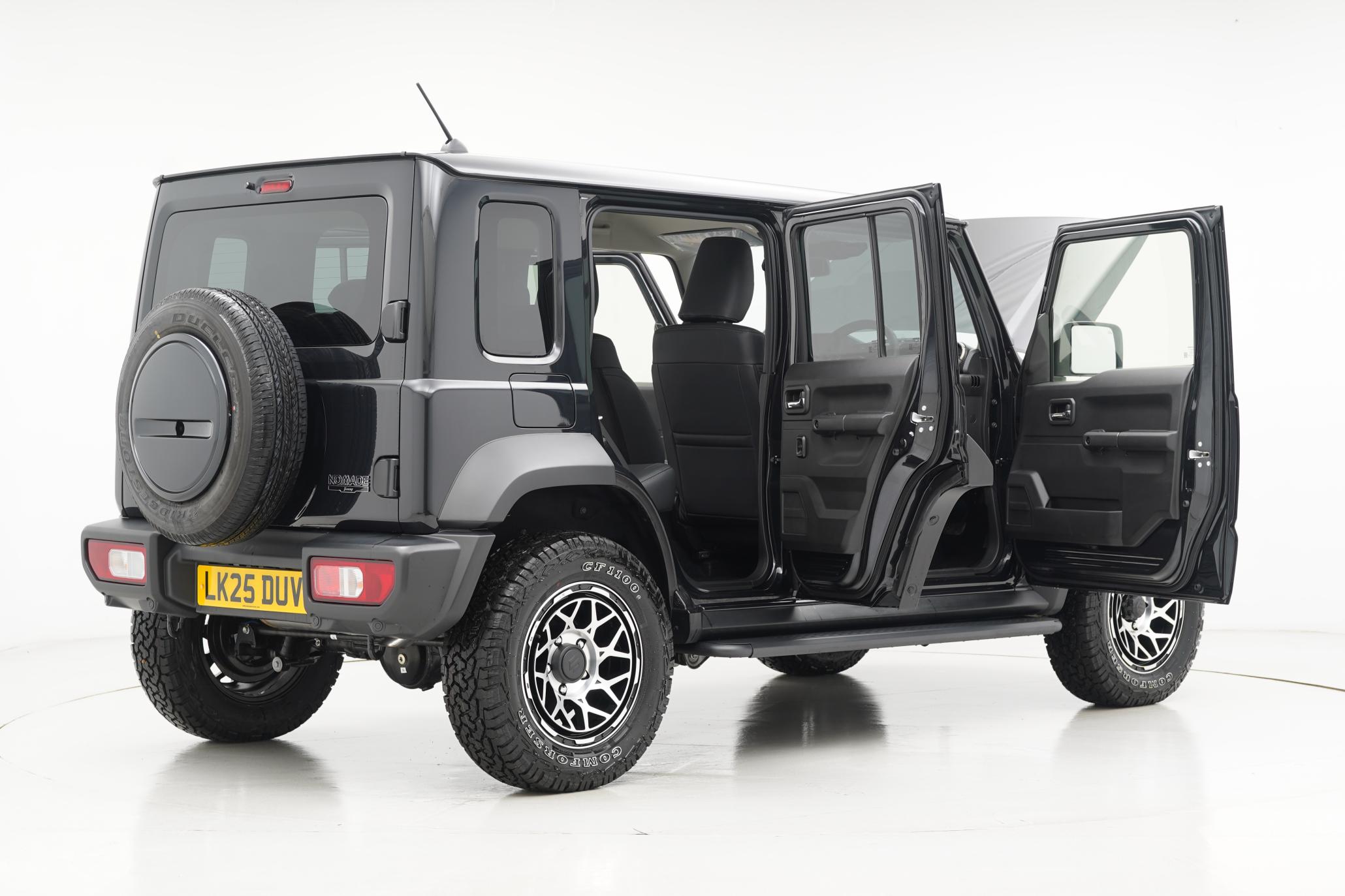 Suzuki Jimny Suzuki Jimny 1.5 SZC, 5 DOOR LWB, NOMADE LEATHER