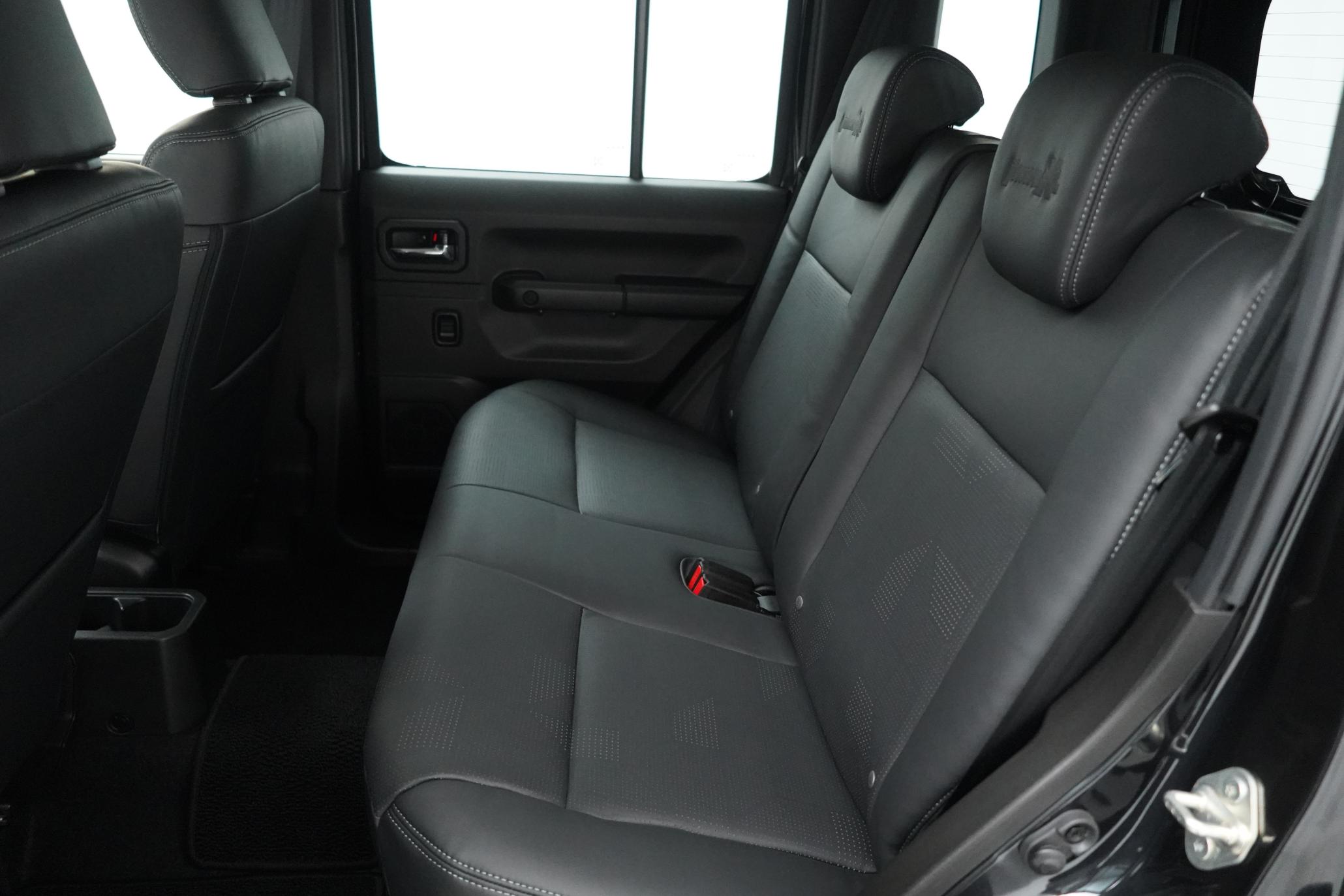 Suzuki Jimny Suzuki Jimny 1.5 SZC, 5 DOOR LWB, NOMADE LEATHER