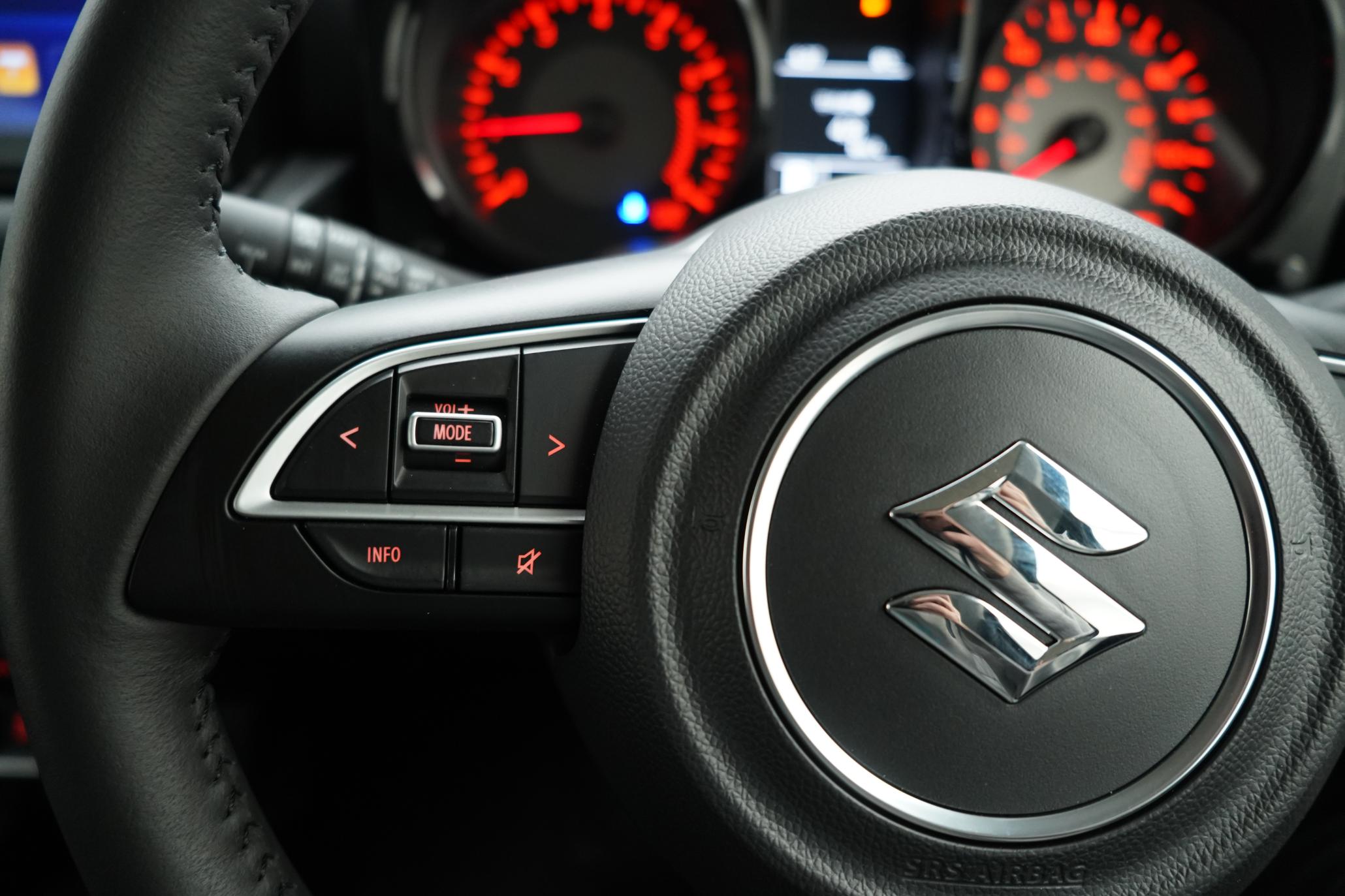 Suzuki Jimny Suzuki Jimny 1.5 SZC, 5 DOOR LWB, NOMADE LEATHER