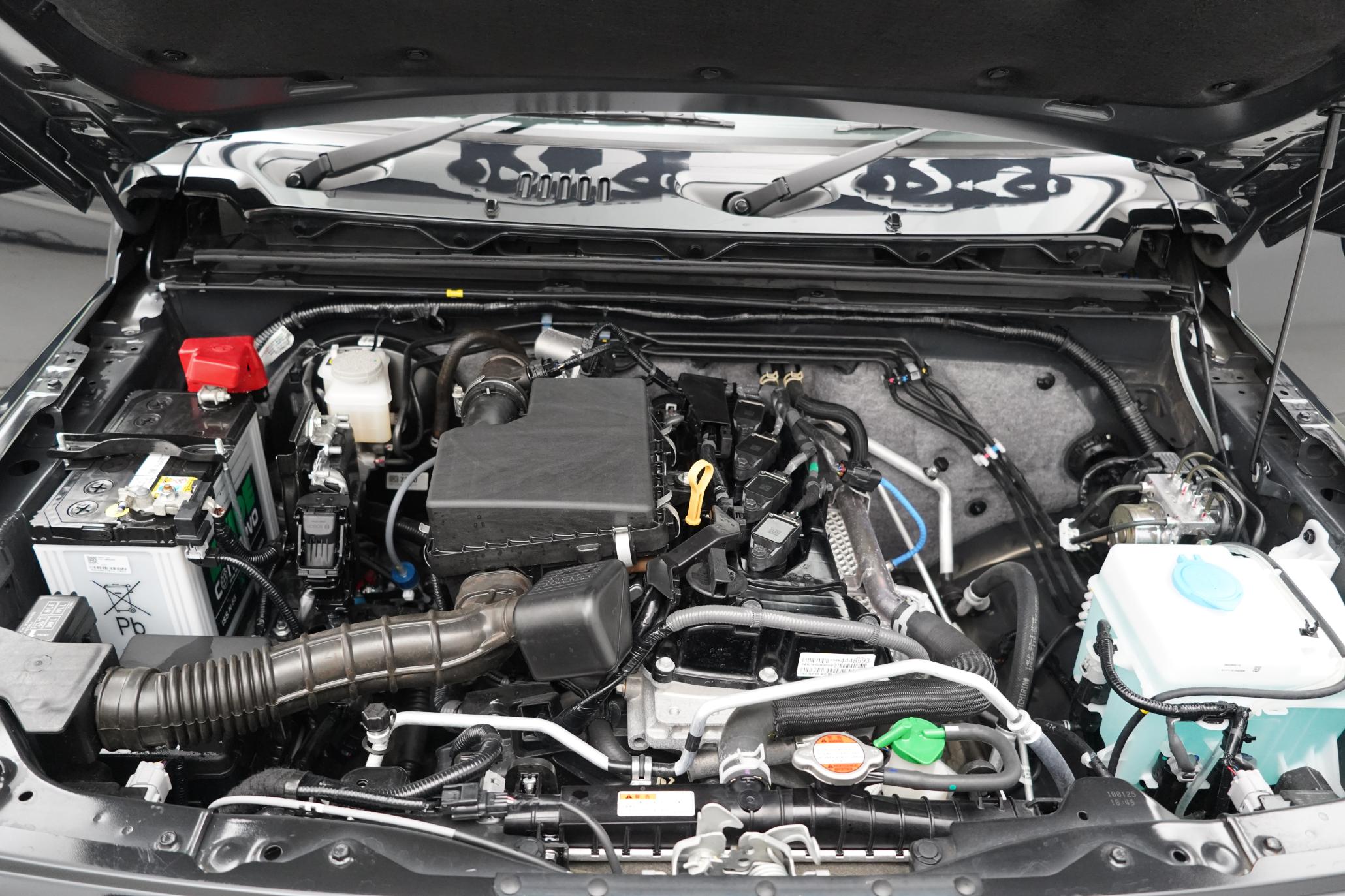 Suzuki Jimny Suzuki Jimny 1.5 SZC, 5 DOOR LWB, NOMADE LEATHER