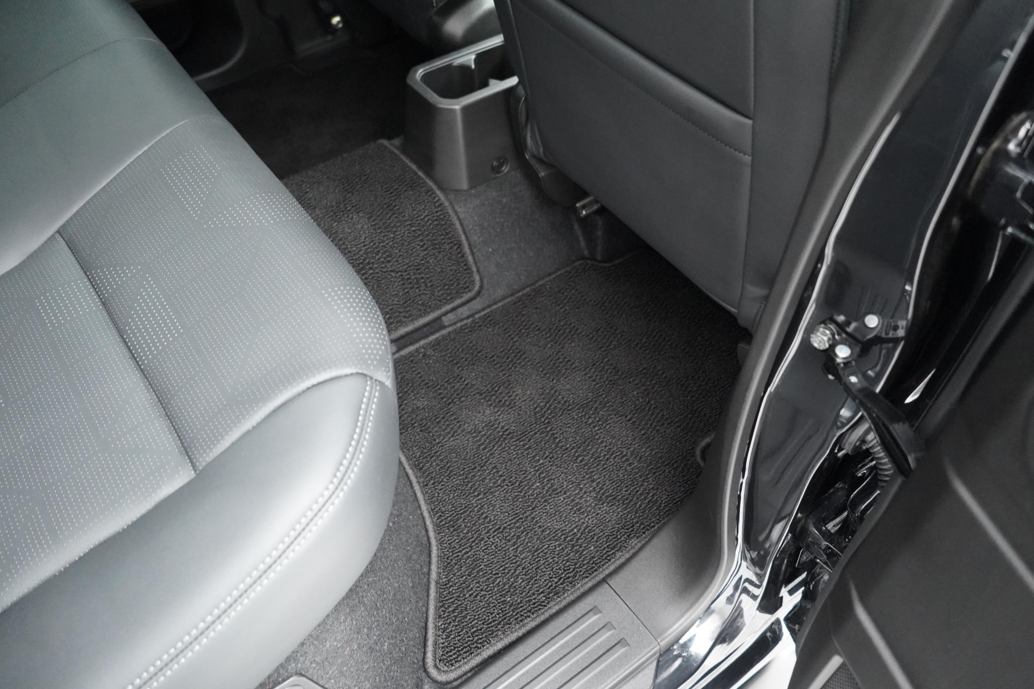 Suzuki Jimny Suzuki Jimny 1.5 SZC, 5 DOOR LWB, NOMADE LEATHER