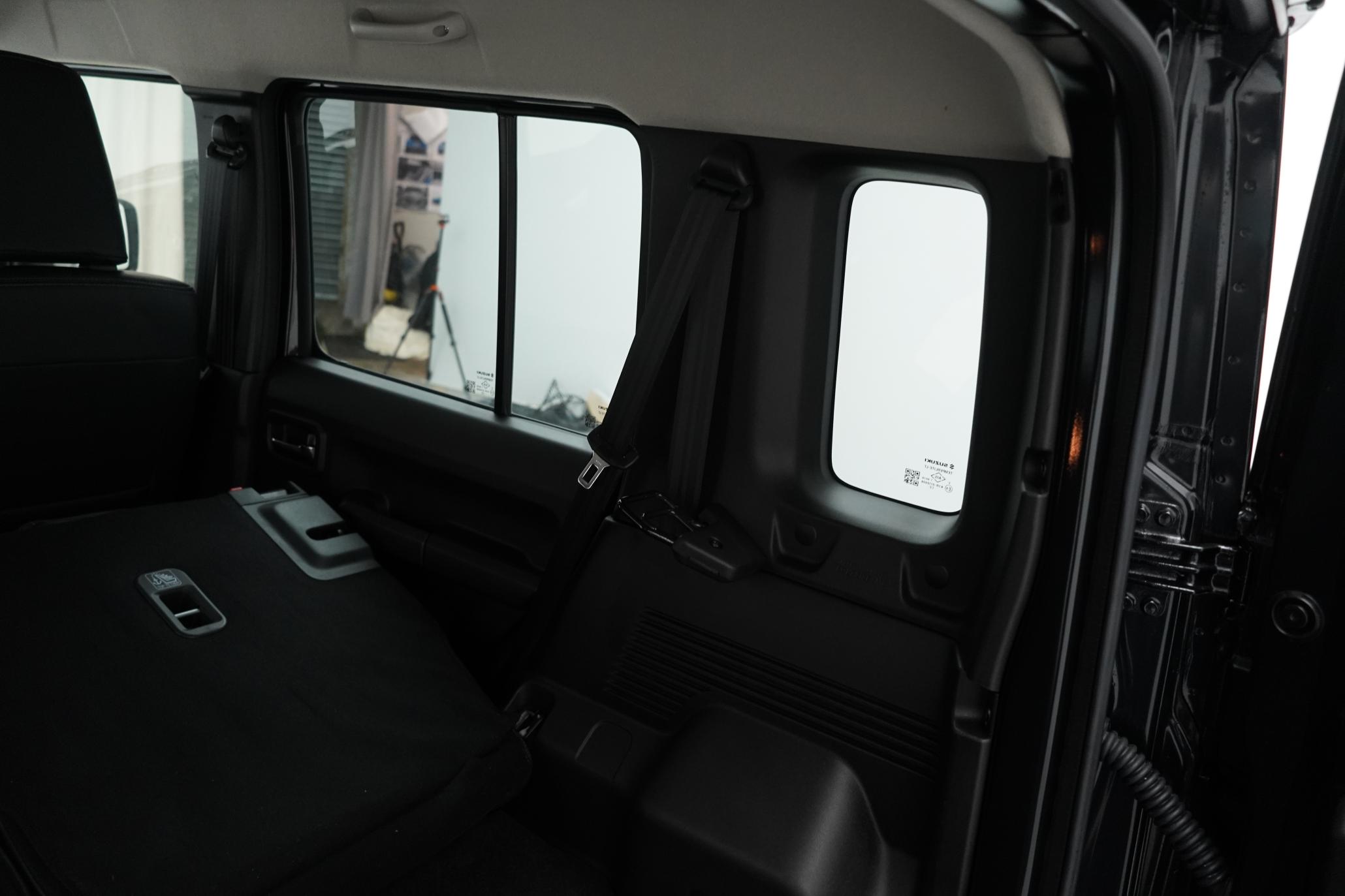 Suzuki Jimny Suzuki Jimny 1.5 SZC, 5 DOOR LWB, NOMADE LEATHER