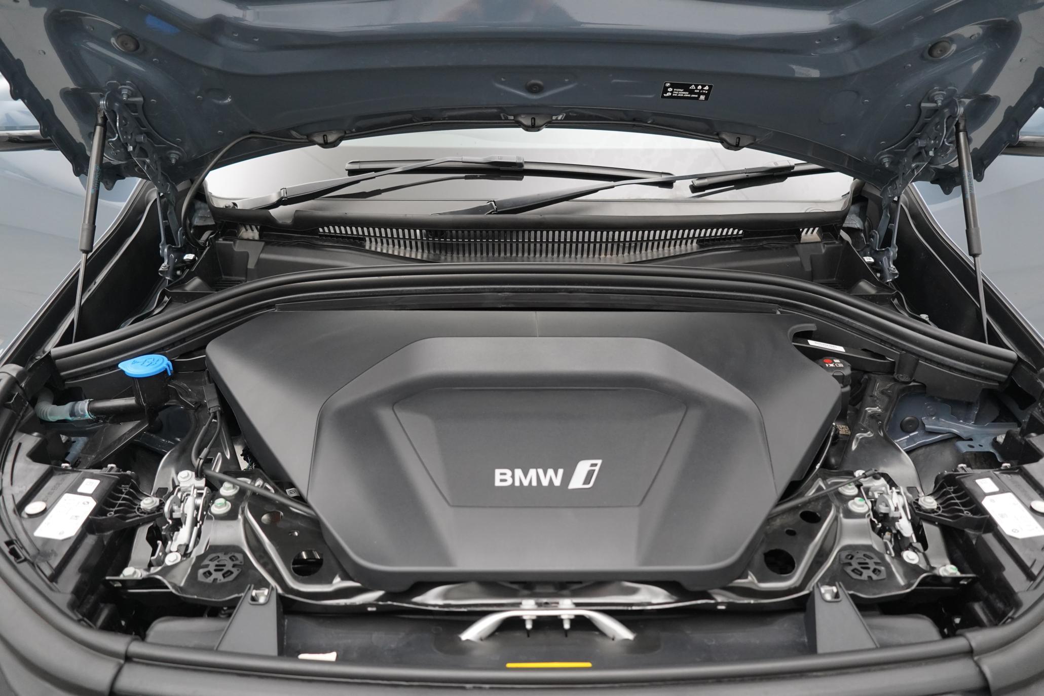 BMW iX1 30 66.5kWh M Sport SUV 5dr Electric Auto xDrive (11kW Charger) (313 ps)