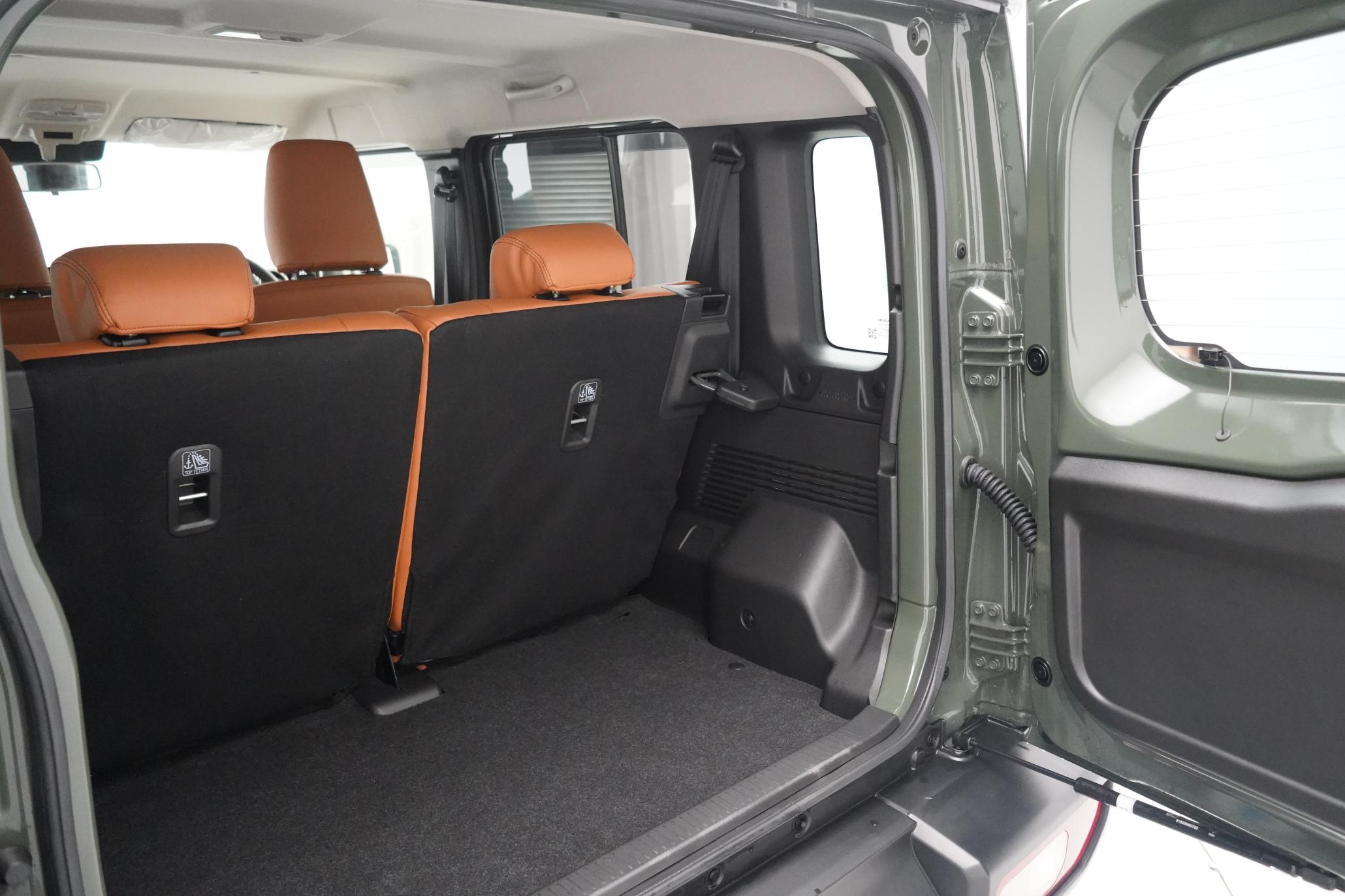 Suzuki Jimny 1.5 SZC, 5 DOOR LWB, NOMADE LEATHER