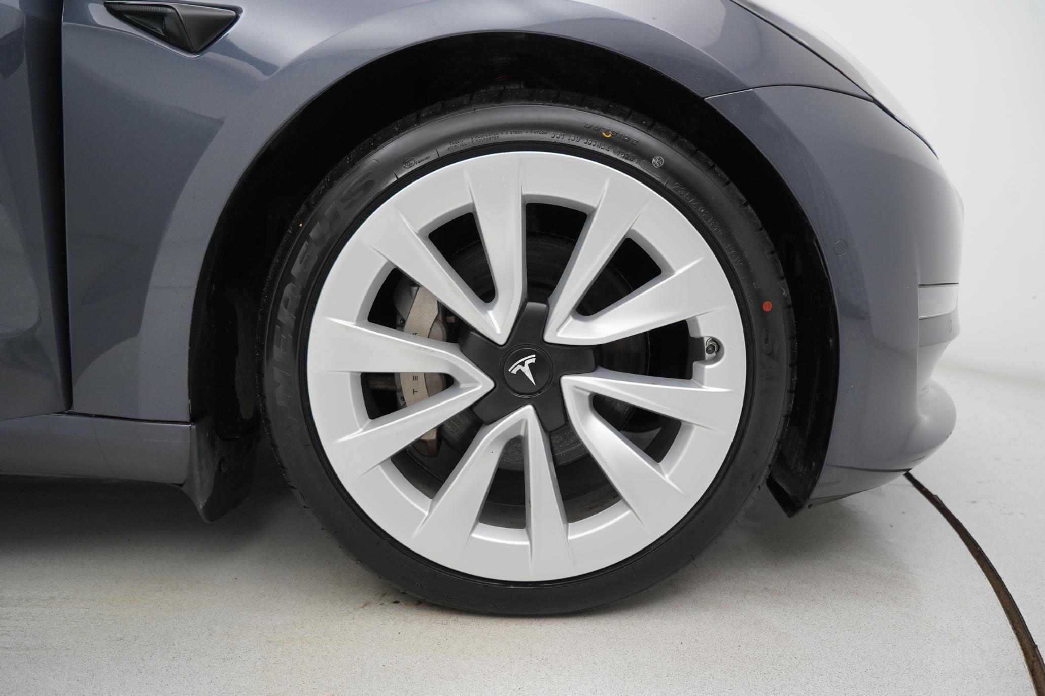 Tesla Model 3 (Dual Motor) Long Range Saloon 4dr Electric Auto 4WDE (346 ps)