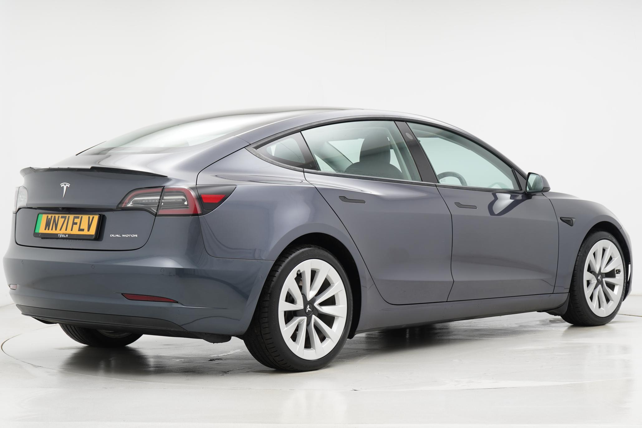 Tesla Model 3 (Dual Motor) Long Range Saloon 4dr Electric Auto 4WDE (346 ps)