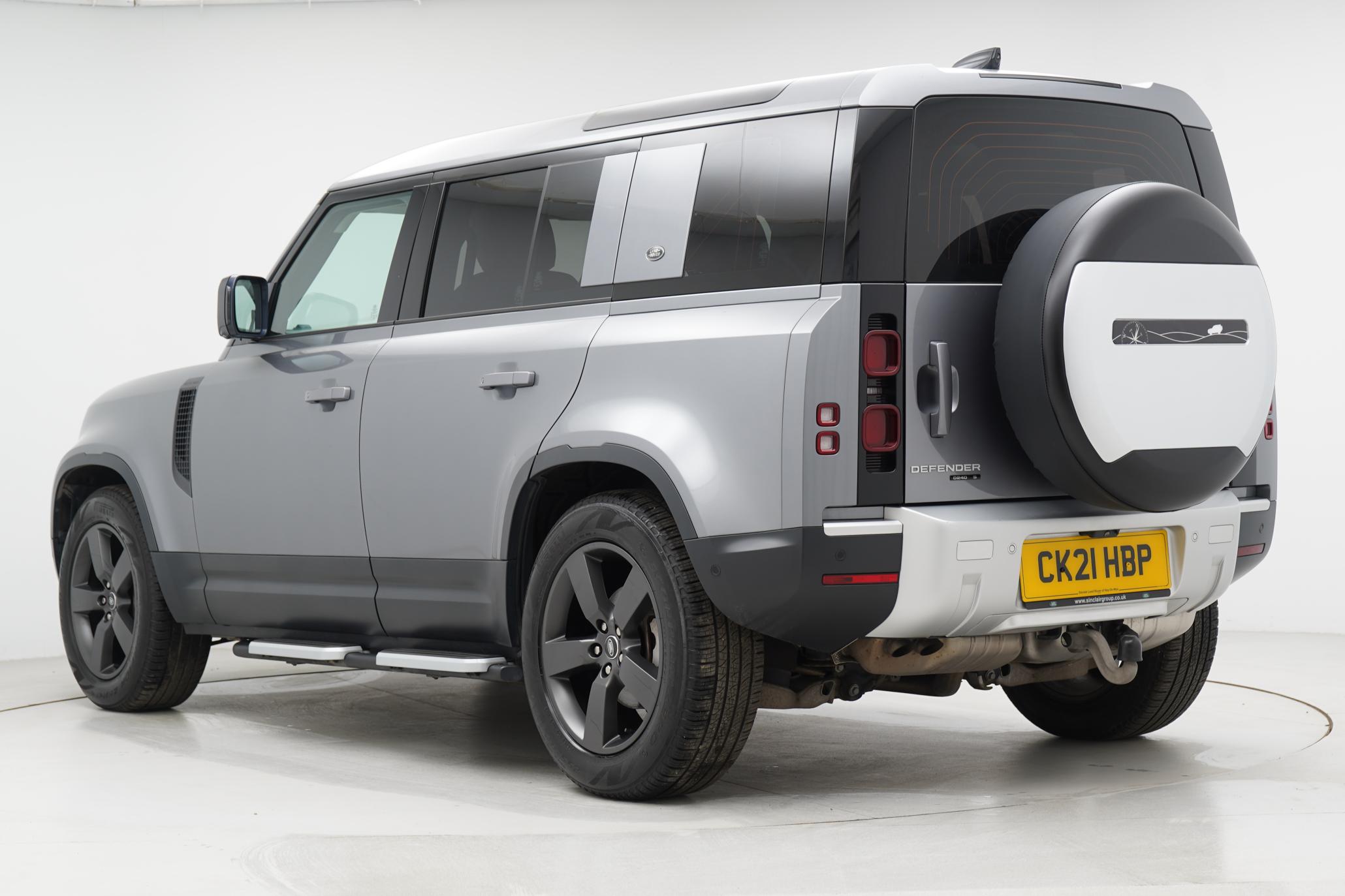 Land Rover Defender 110 2.0 SD4 S SUV 5dr Diesel Auto 4WD Euro 6 (s/s) (240 ps)