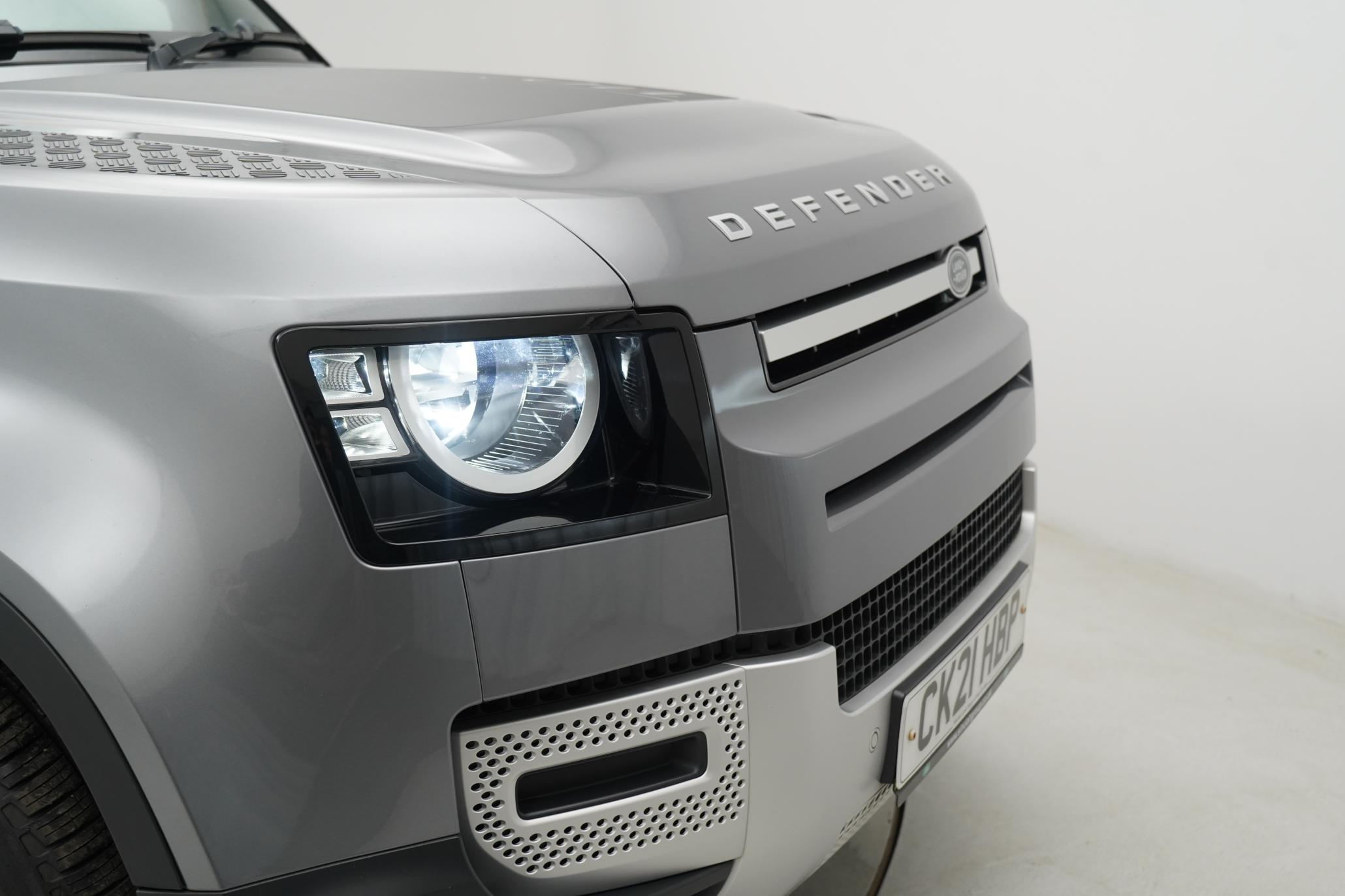 Land Rover Defender 110 2.0 SD4 S SUV 5dr Diesel Auto 4WD Euro 6 (s/s) (240 ps)
