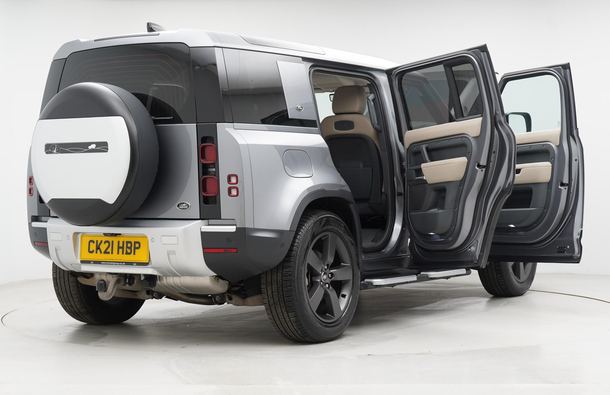 Land Rover Defender 110 2.0 SD4 S SUV 5dr Diesel Auto 4WD Euro 6 (s/s) (240 ps)