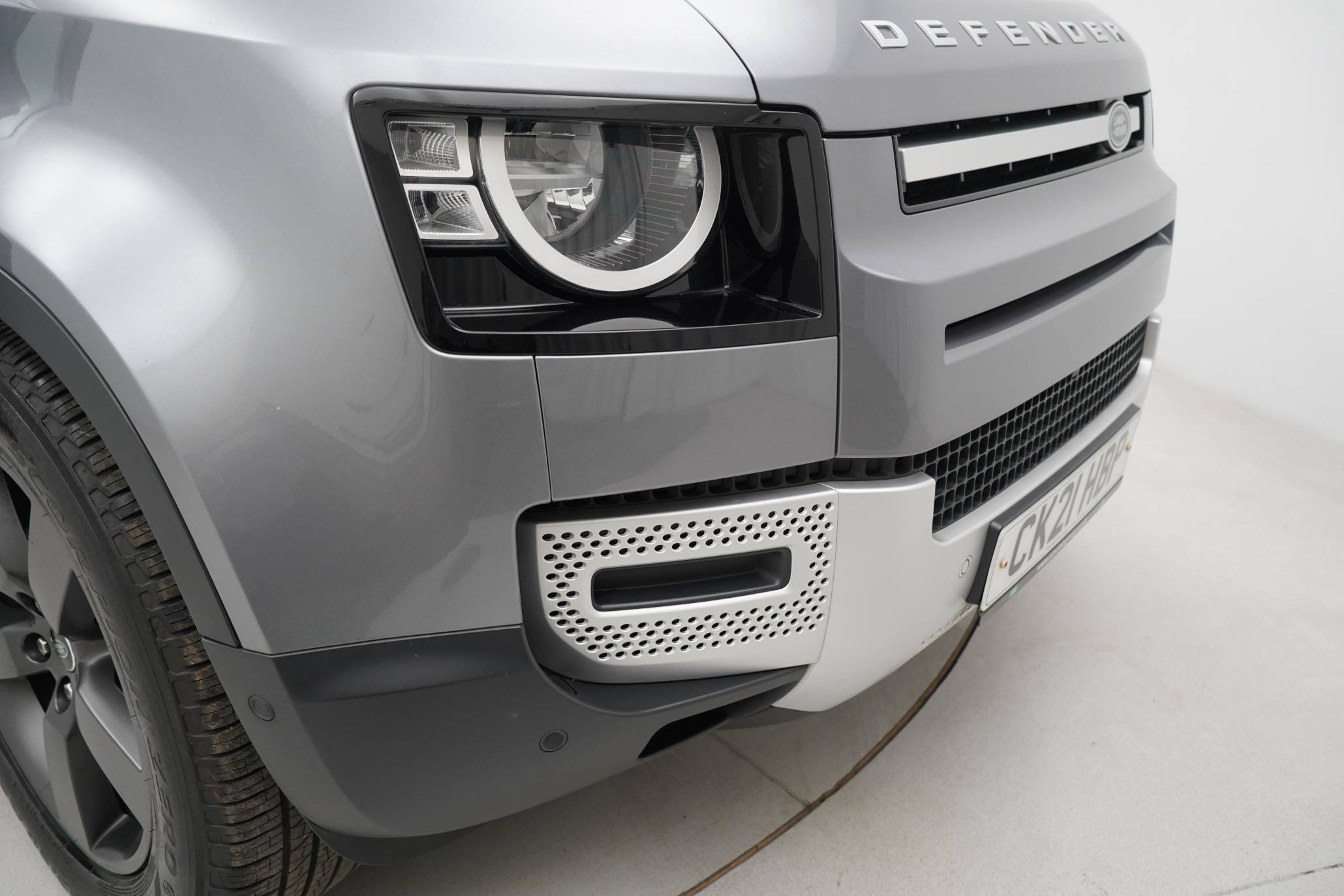 Land Rover Defender 110 2.0 SD4 S SUV 5dr Diesel Auto 4WD Euro 6 (s/s) (240 ps)