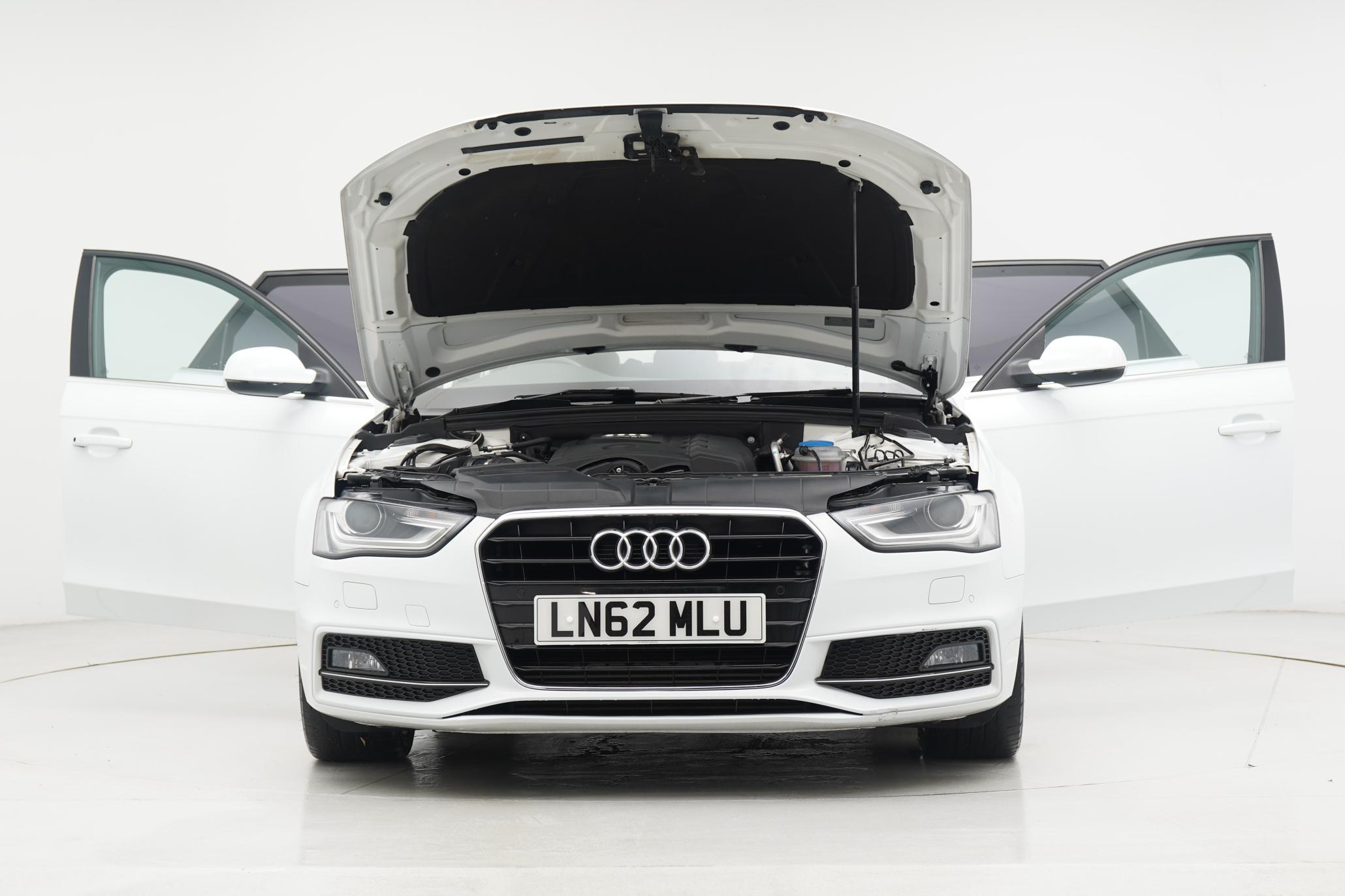 Audi A4 Avant 2.0 TFSI S line Estate 5dr Petrol Multitronic Euro 5 (s/s) (211 ps)